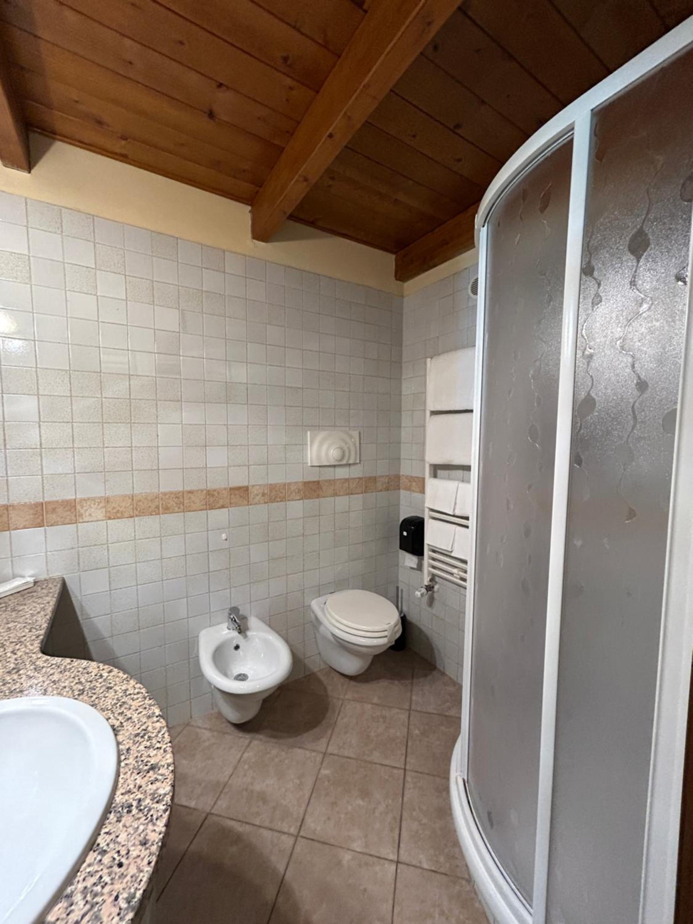 Triple Room - Photo 6