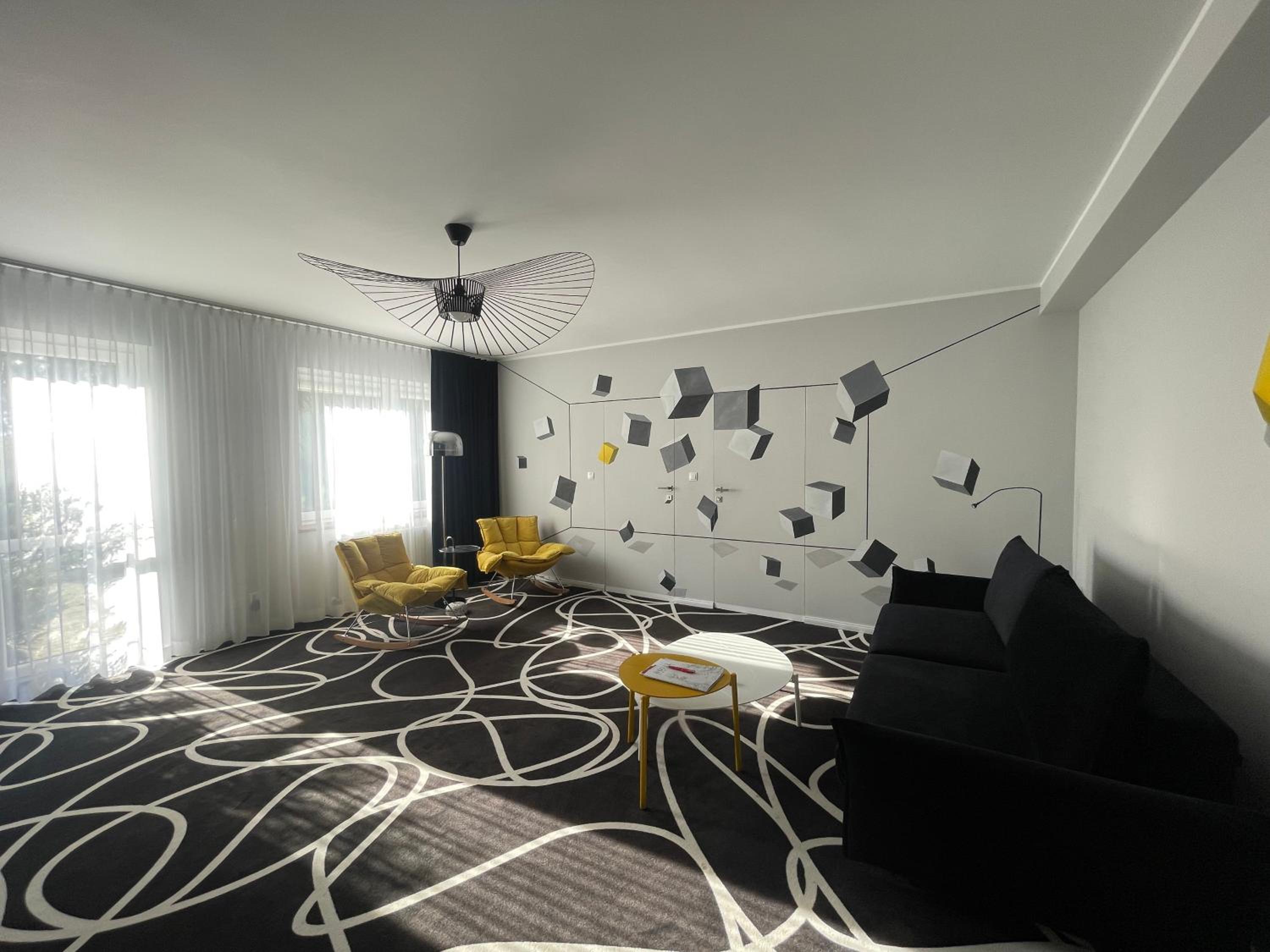 Studio (4 Adults) - Photo 11