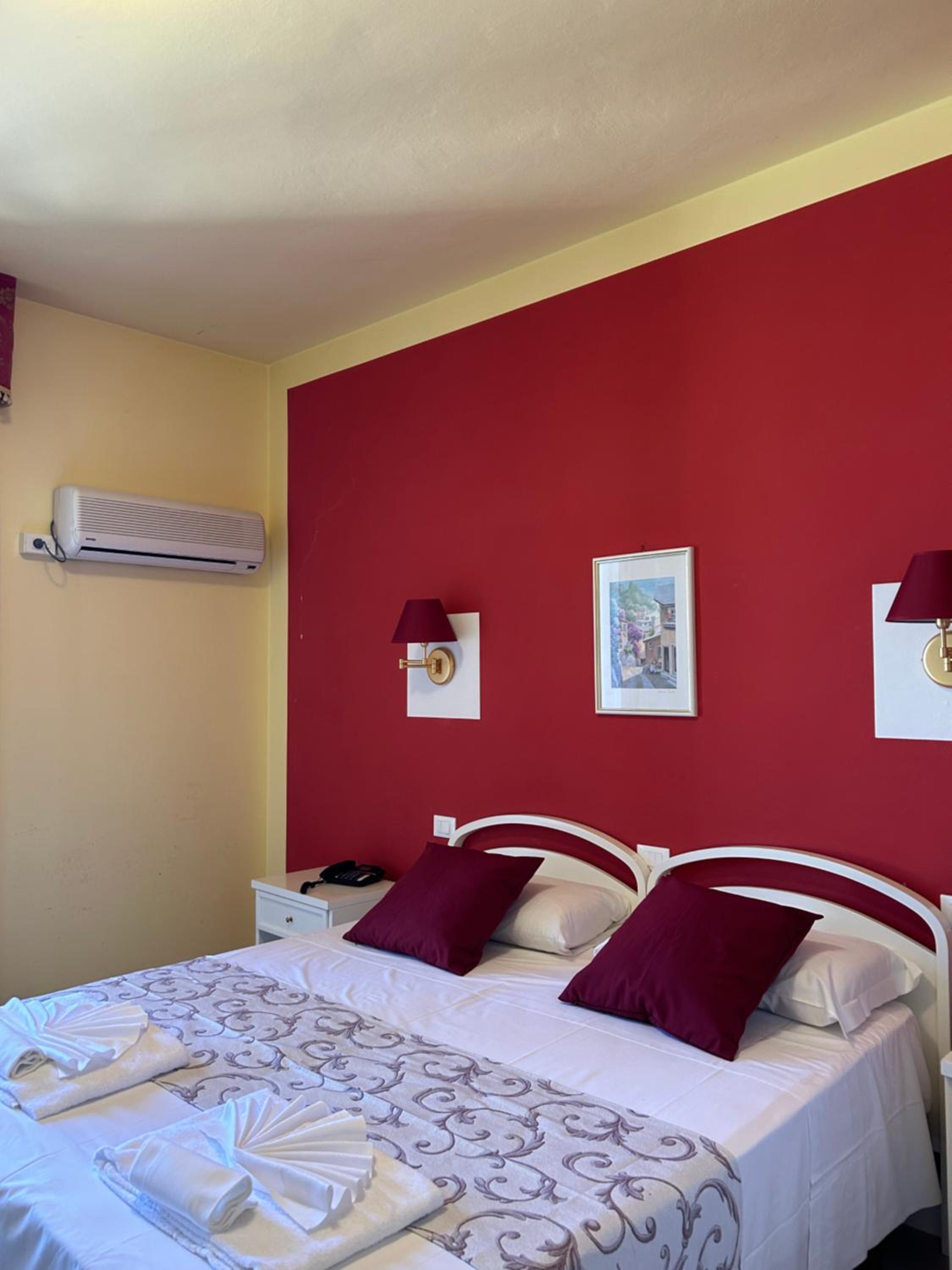 Deluxe Double Room - Photo 6