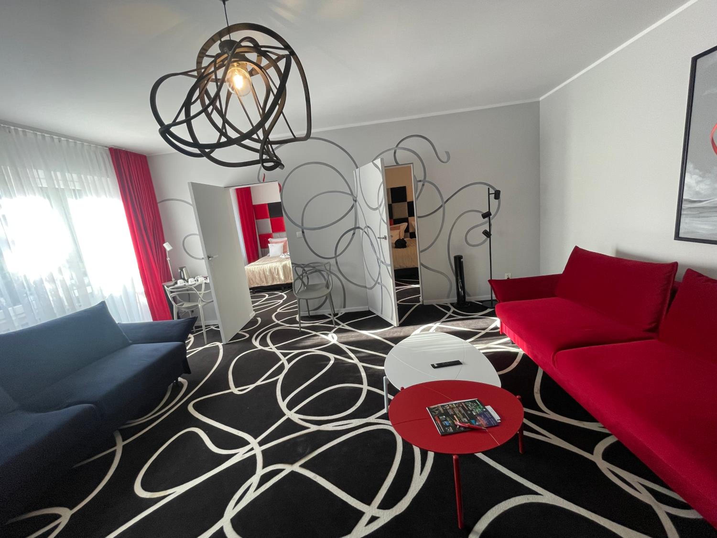 Studio (4 Adults) - Photo 10