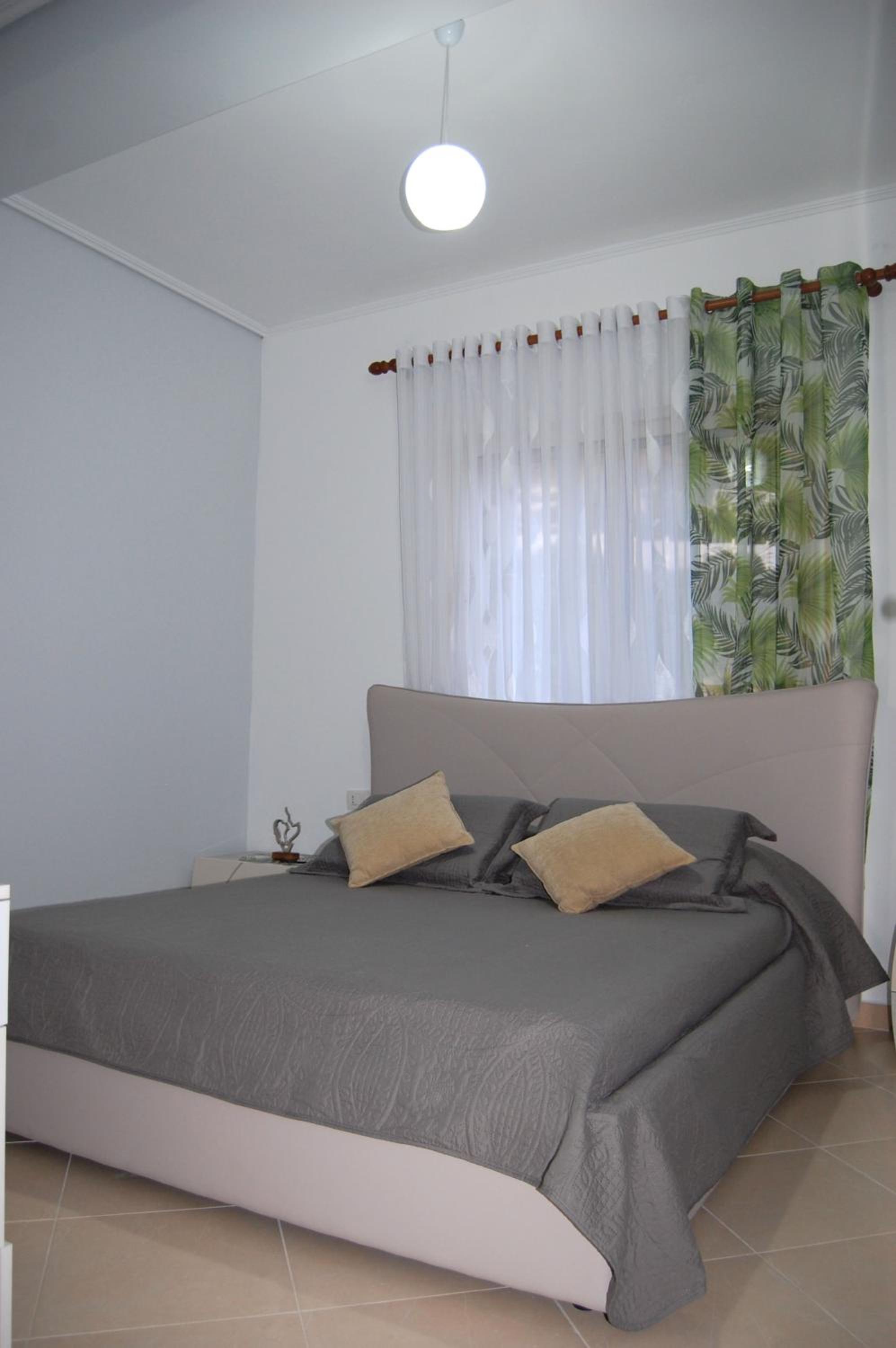 One-Bedroom Apartment With Balcony And Sea View