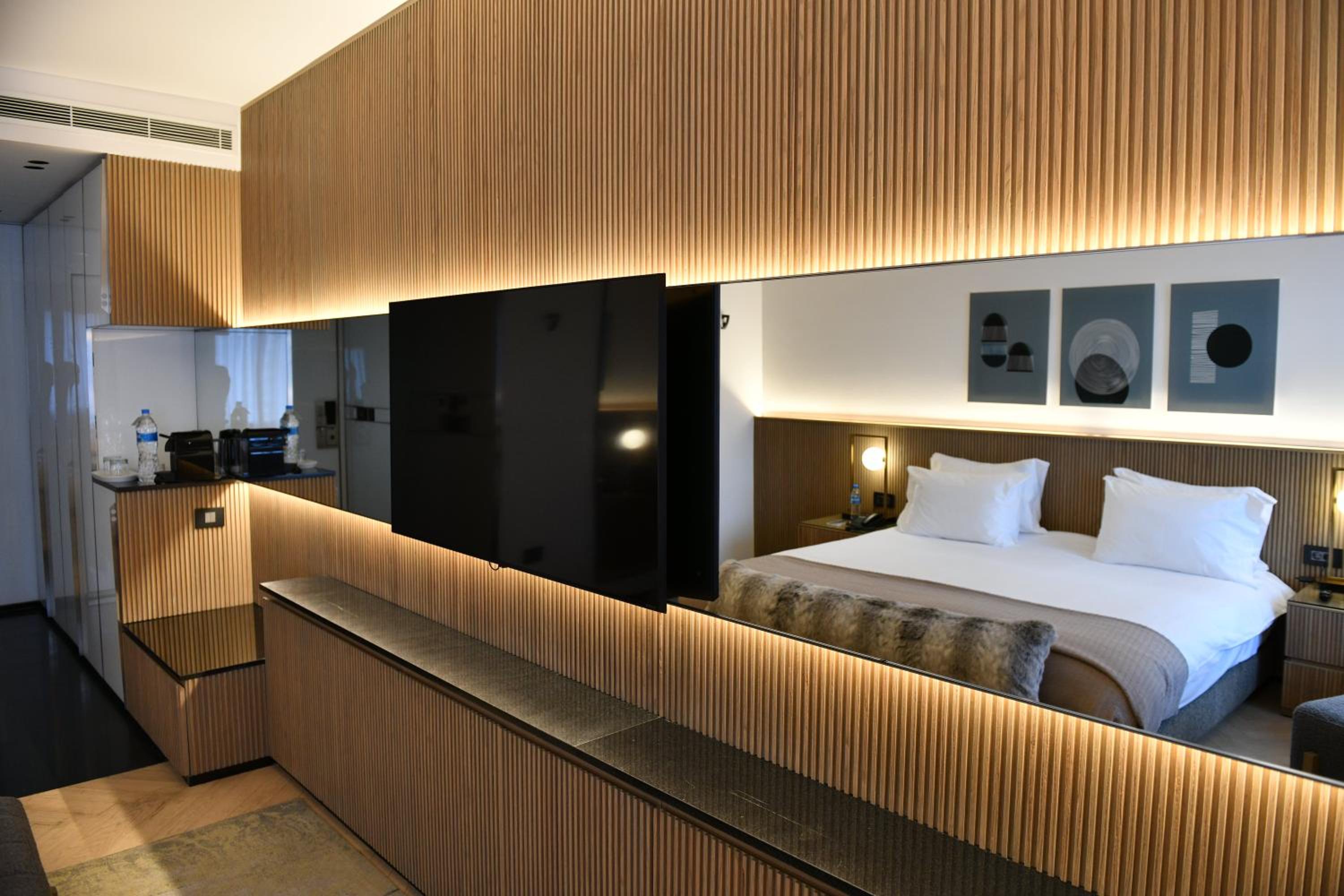 Deluxe Double Room photo 3