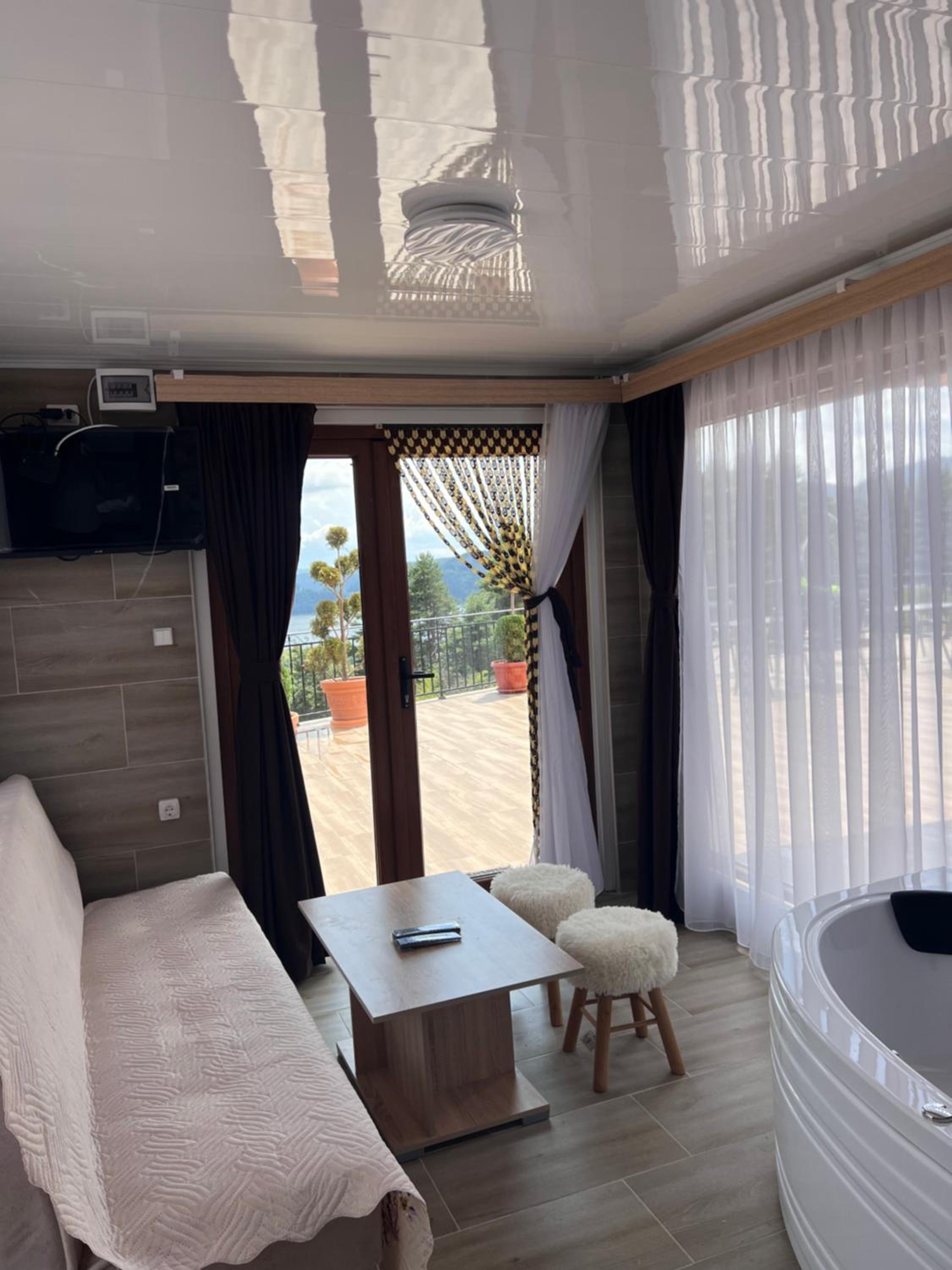 One-Bedroom Villa