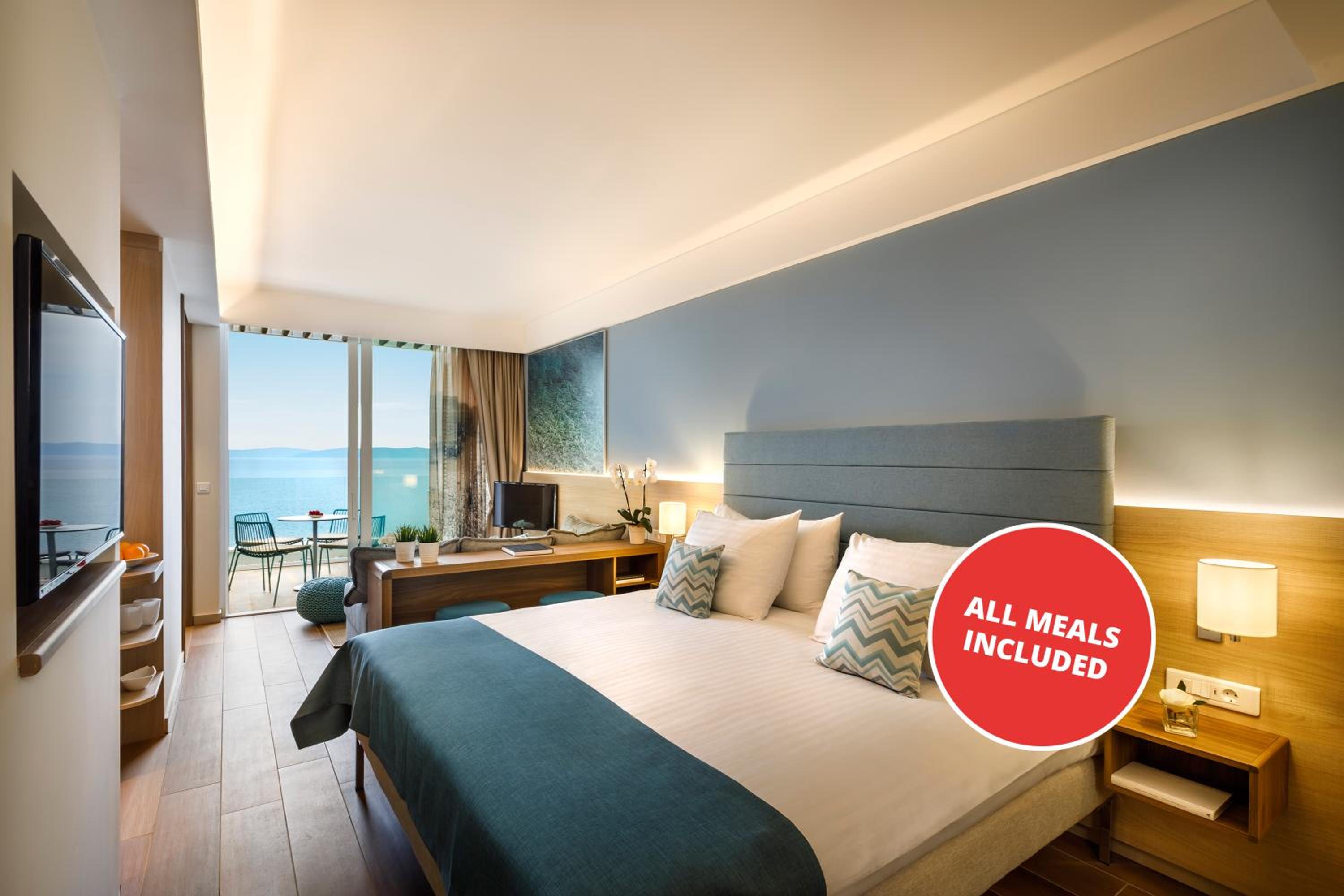 Suite for 2+2 Seaview - Maro Suites