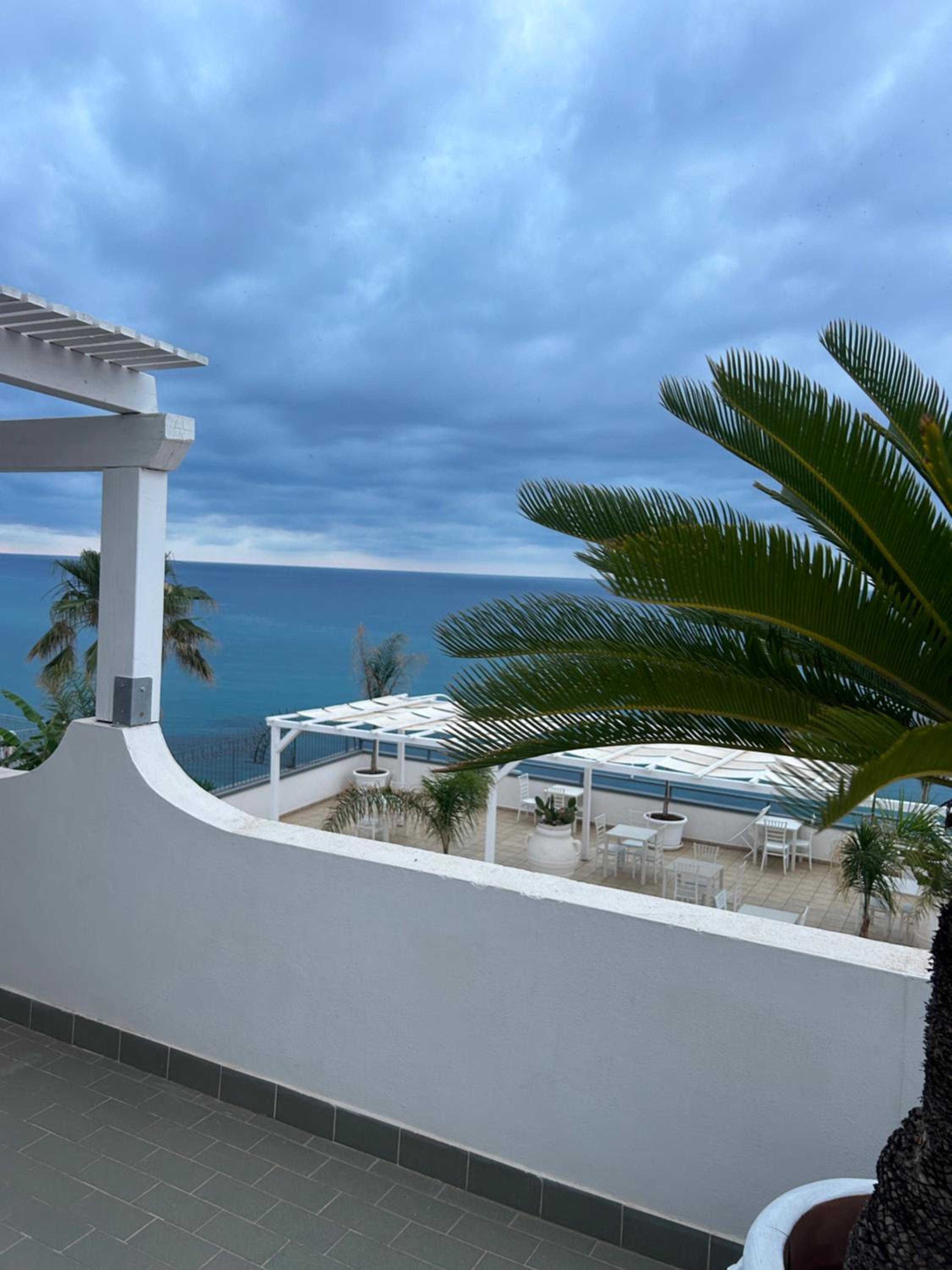 Deluxe Double Room with Balcony and Sea View photo 3