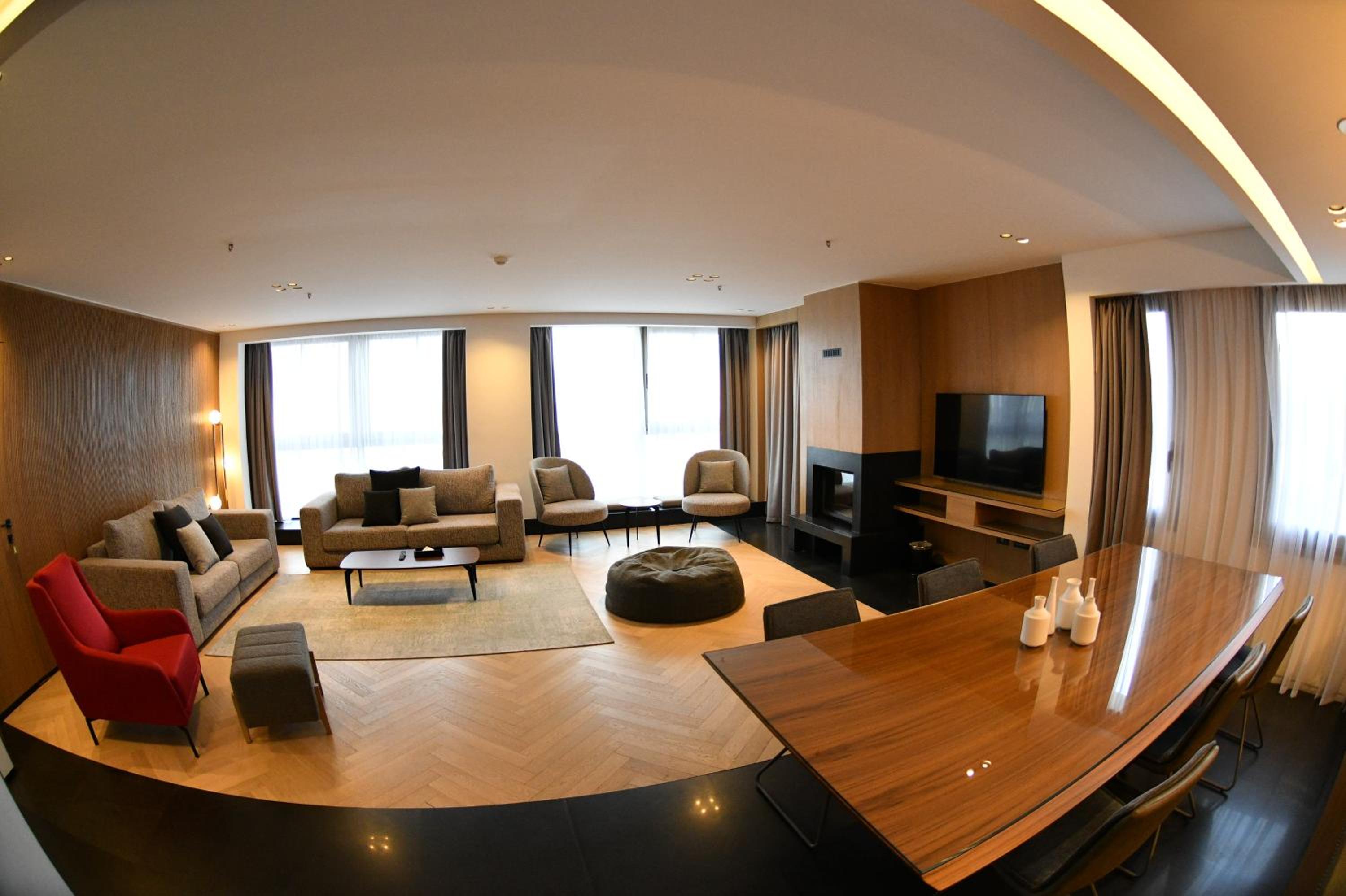 Two-Bedroom Suite photo 3