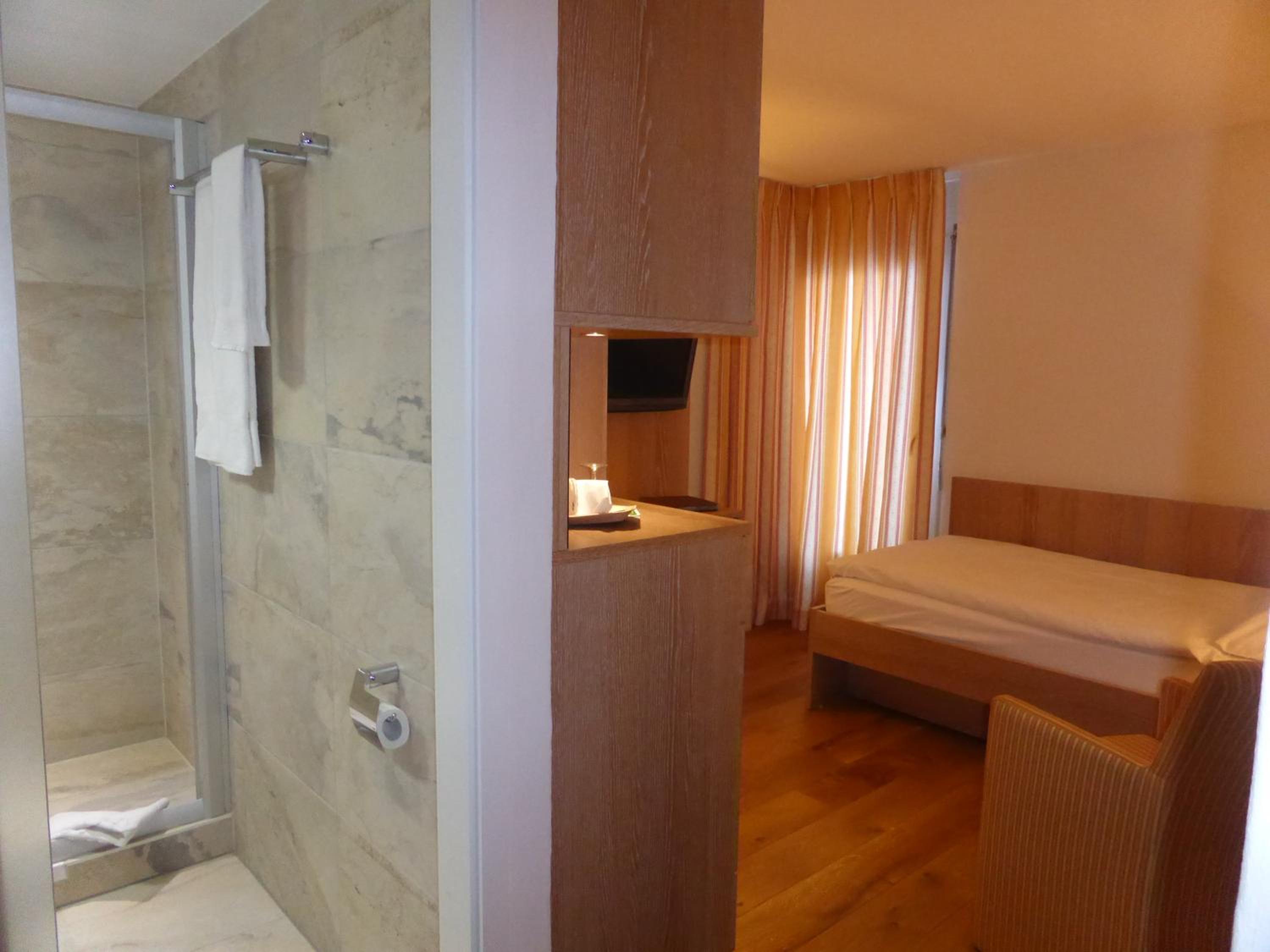 Economy Single Room