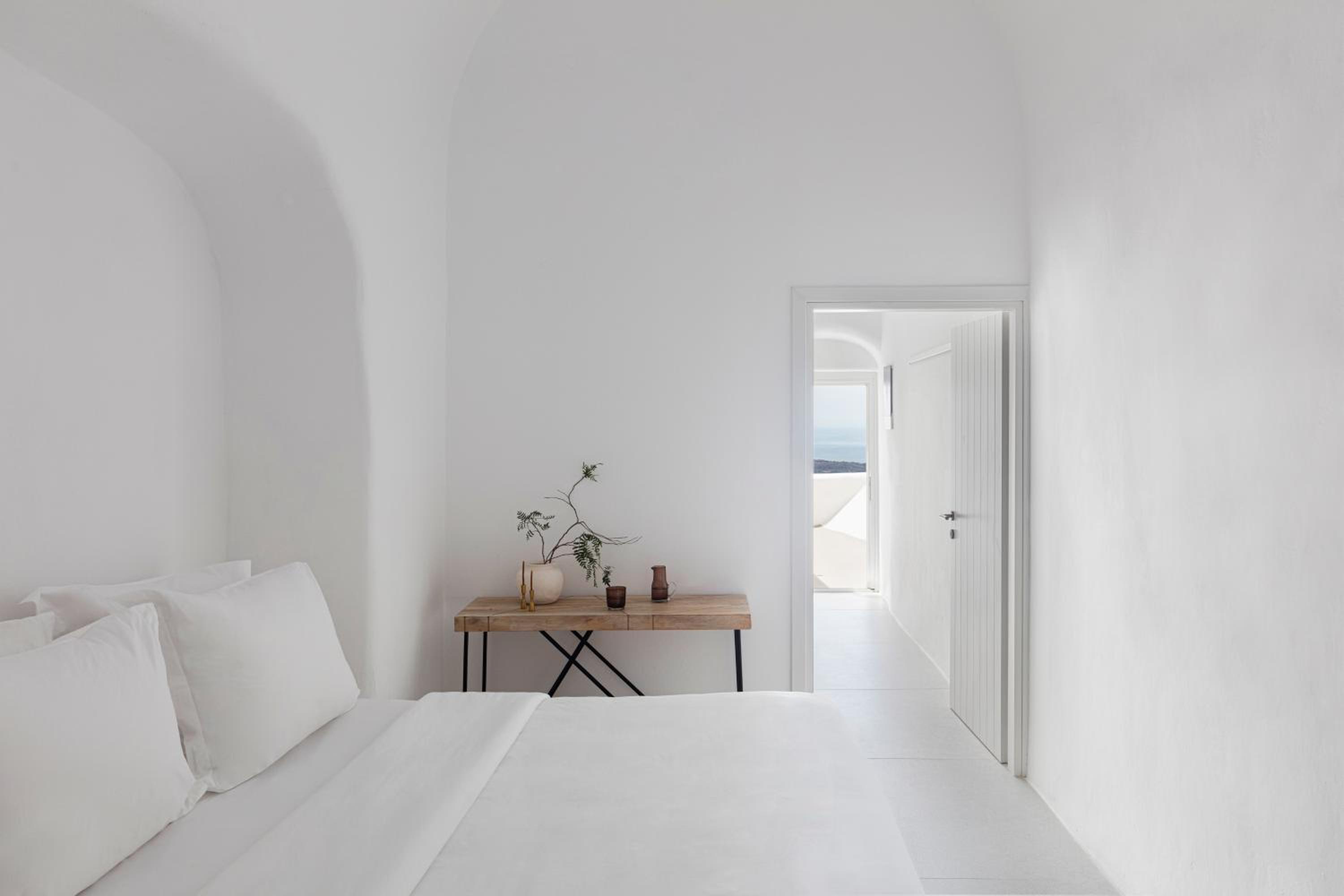 2-BEDROOM  SEA VIEW SUITE WITH SHARING POOL