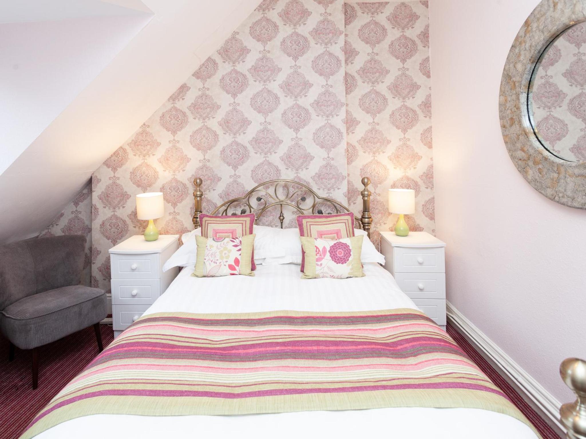 Economy Double Room photo 2