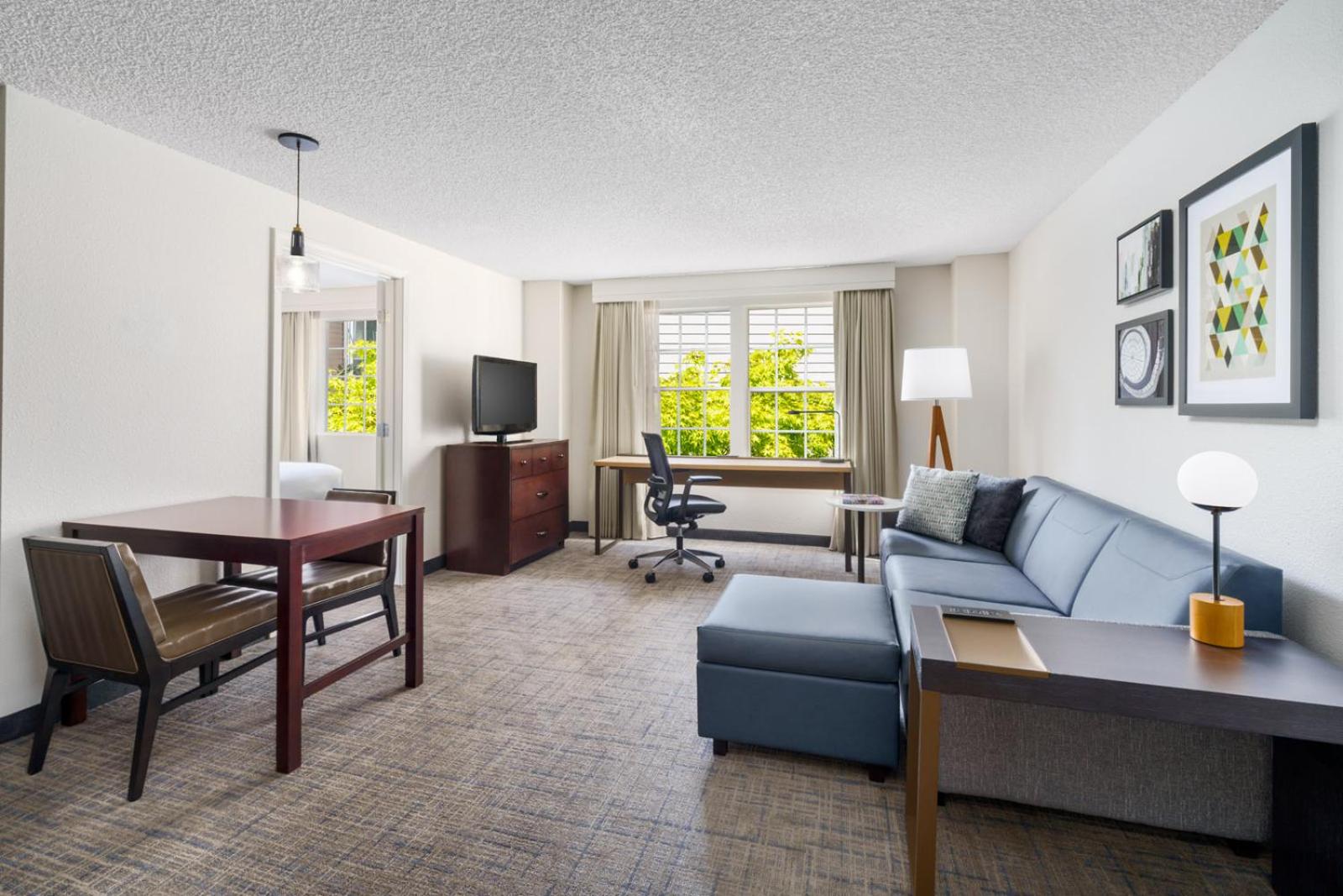 One-Bedroom King Suite with Sofa Bed photo 1