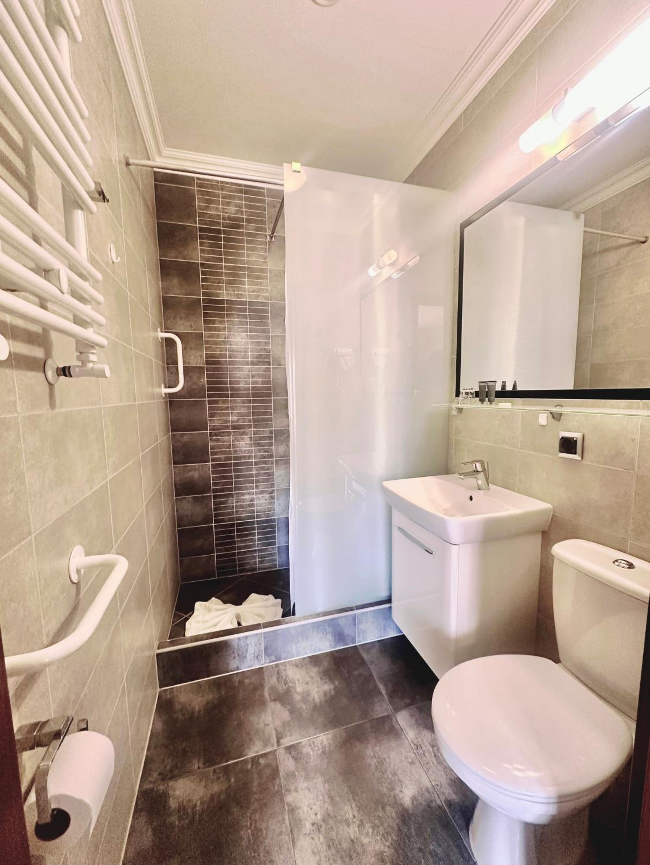 Single Room photo 2