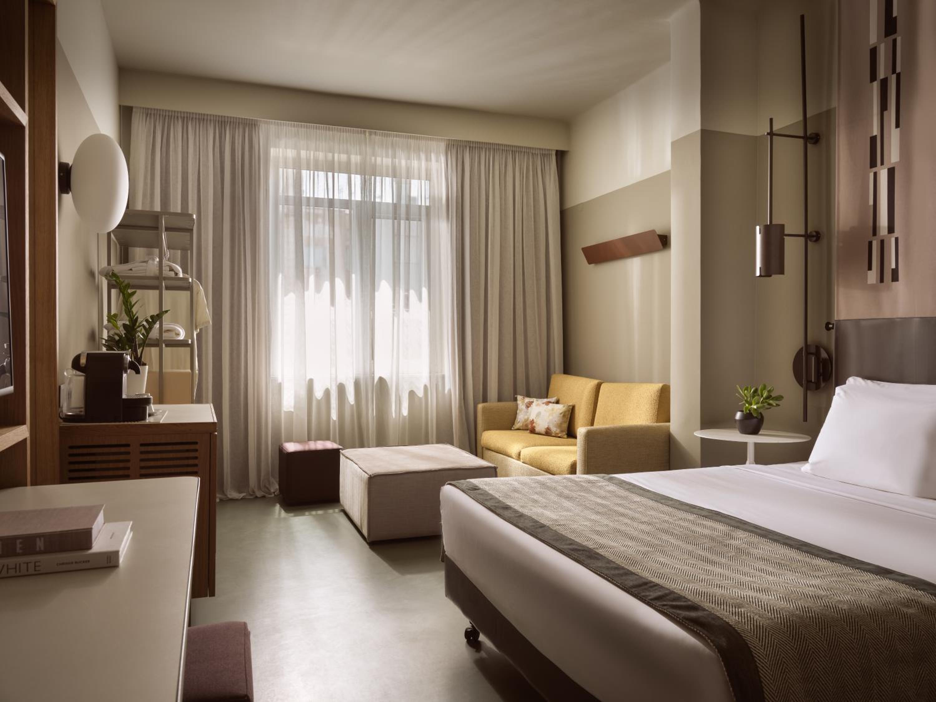 Junior Suite City View - Photo 2