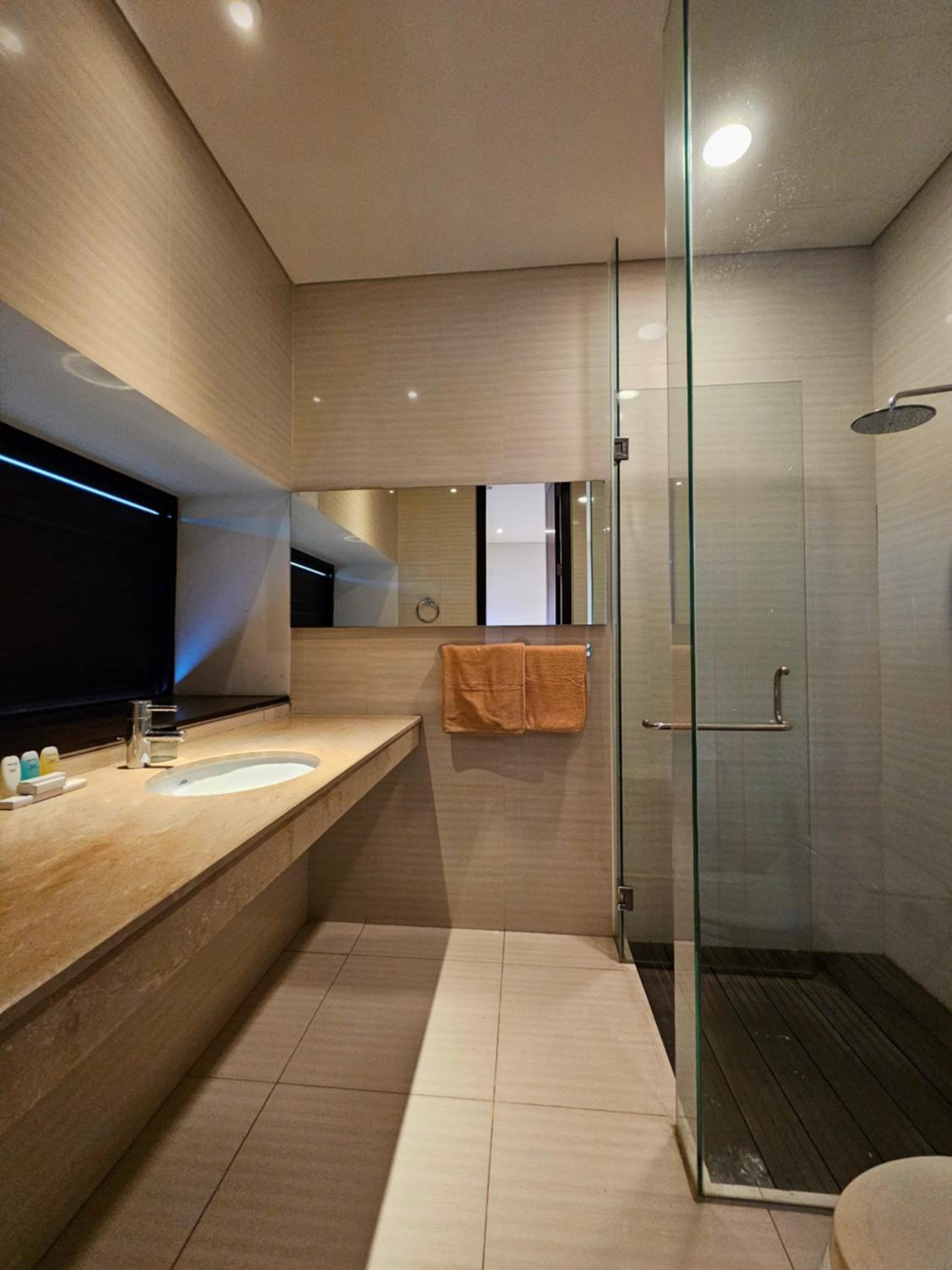 Two-Bedroom Deluxe Apartment - Photo 5