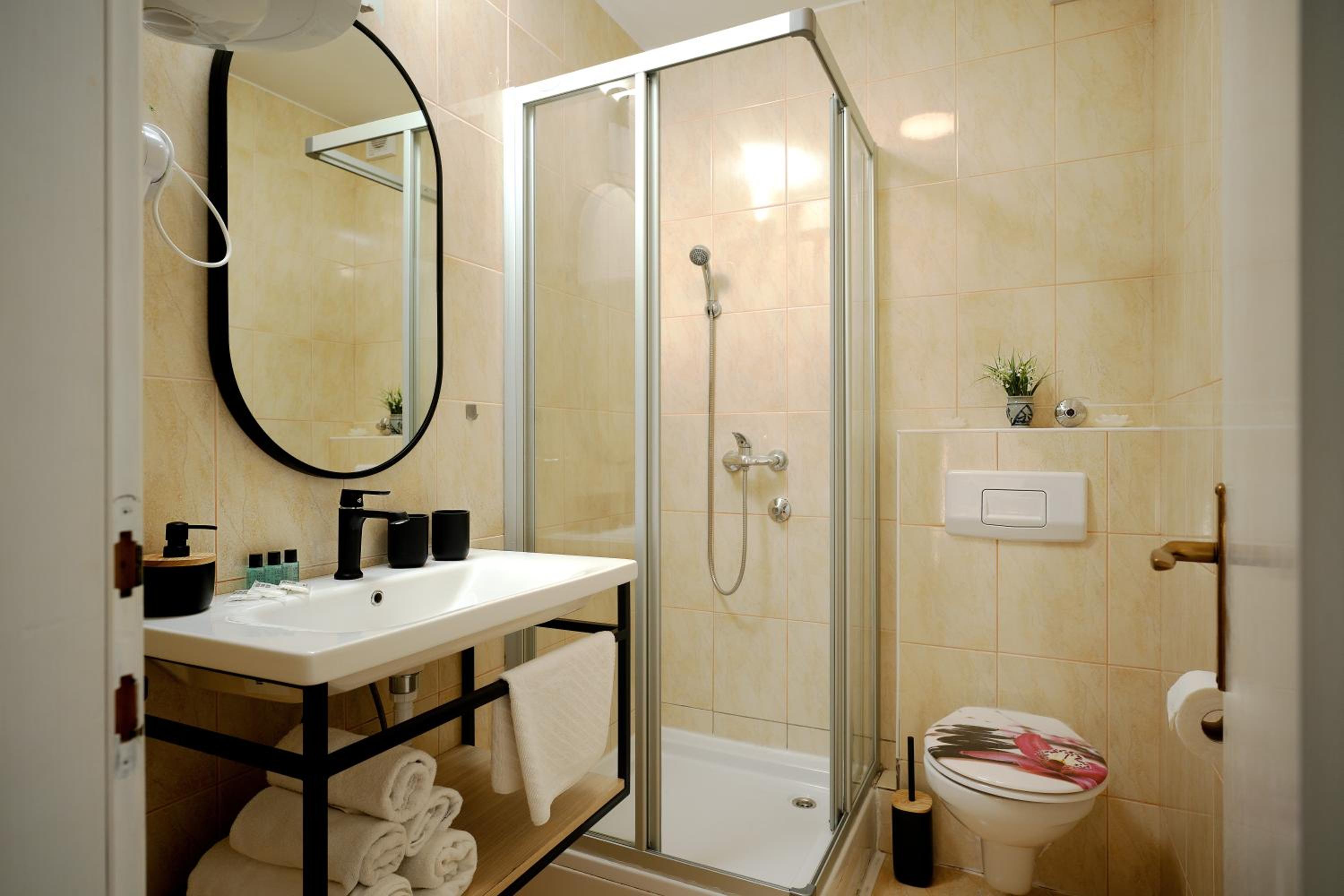 Superior One-Bedroom Apartment with Balcony photo 3