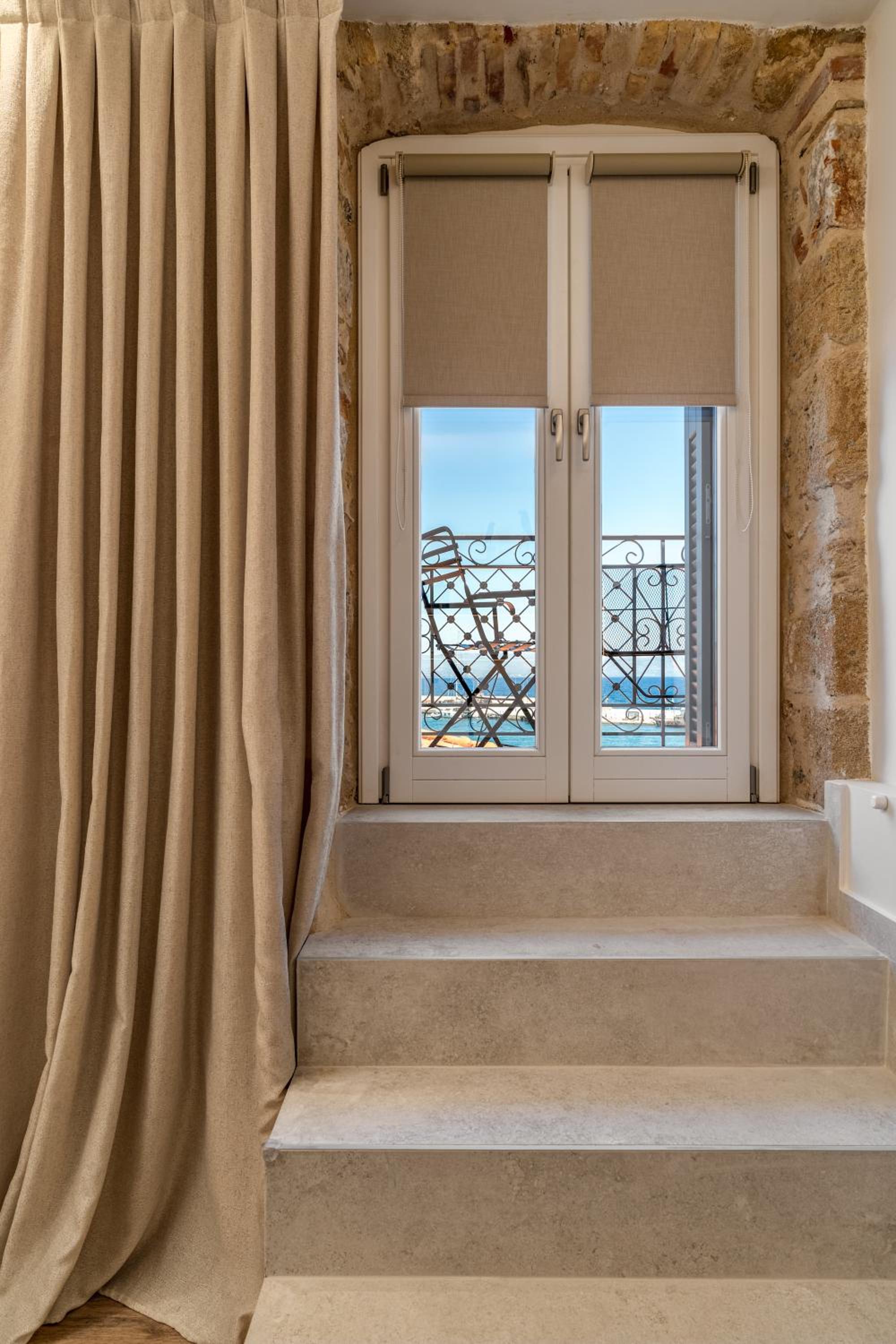 Junior Suite with Sea View photo 2