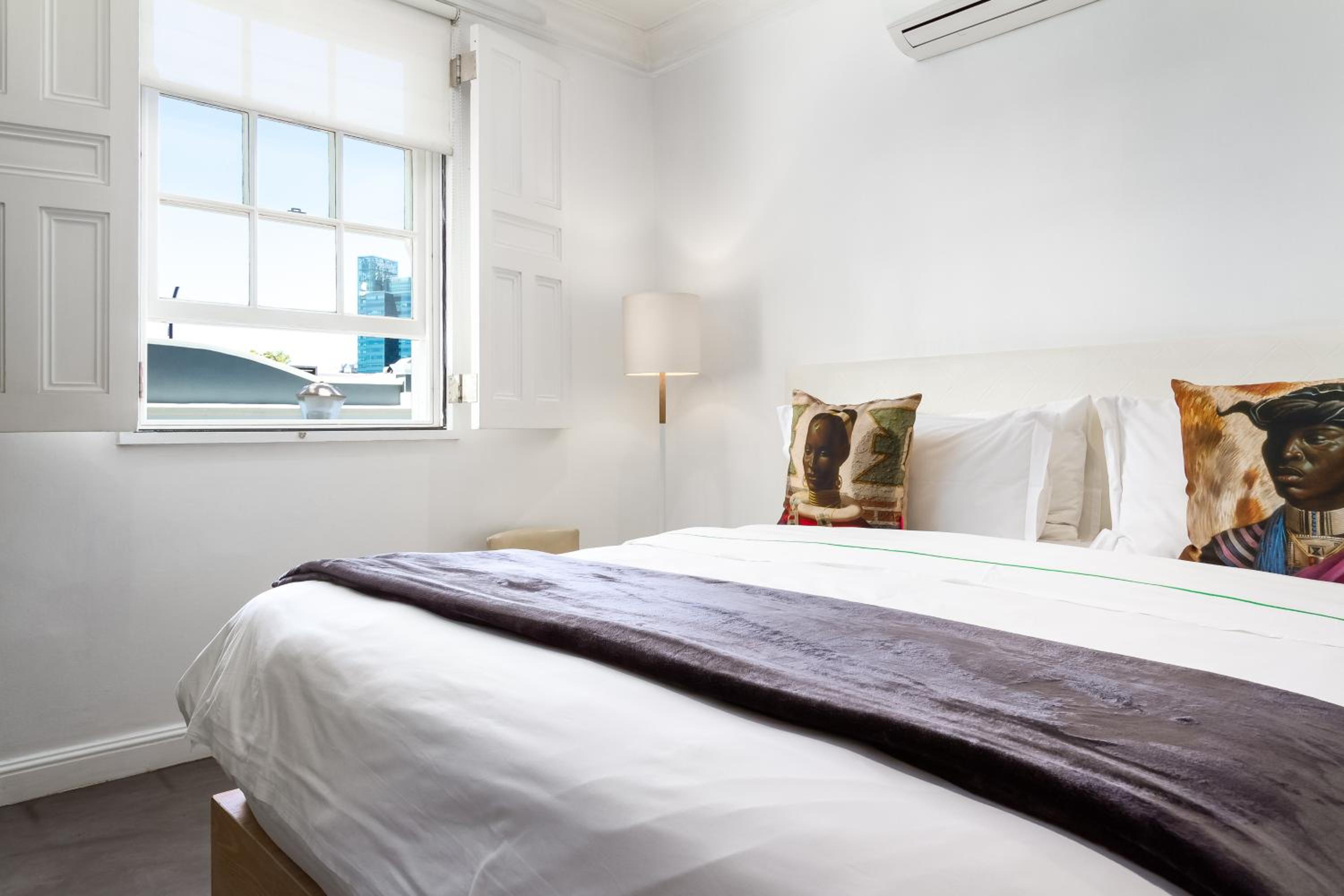 Deluxe King Room with terrace views - Photo 1