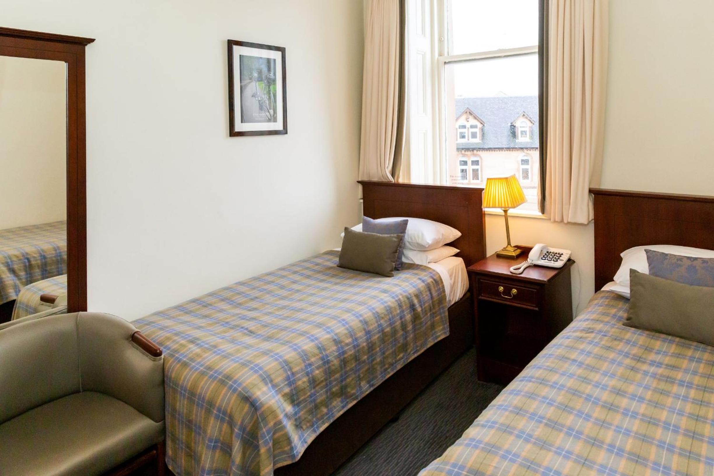 Classic Twin Room - Photo 2