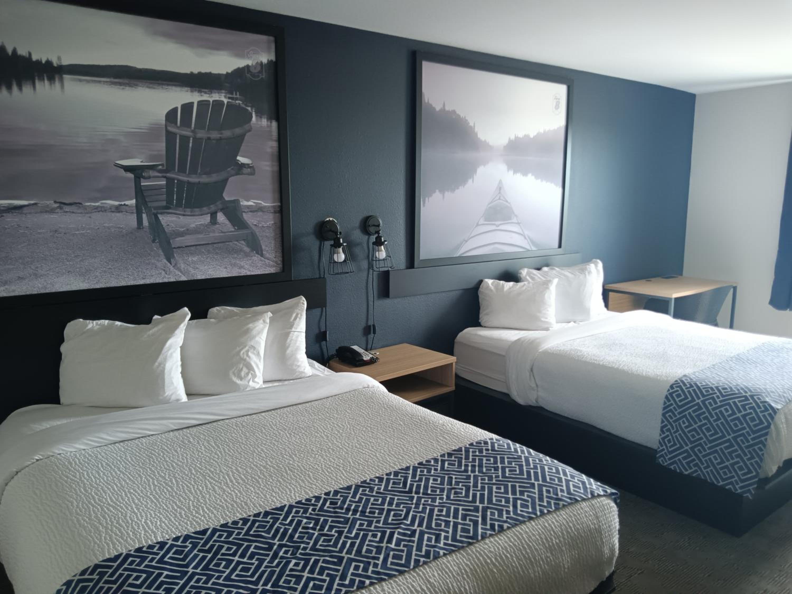 Queen Room with Two Queen Beds - Non-Smoking - Photo 1