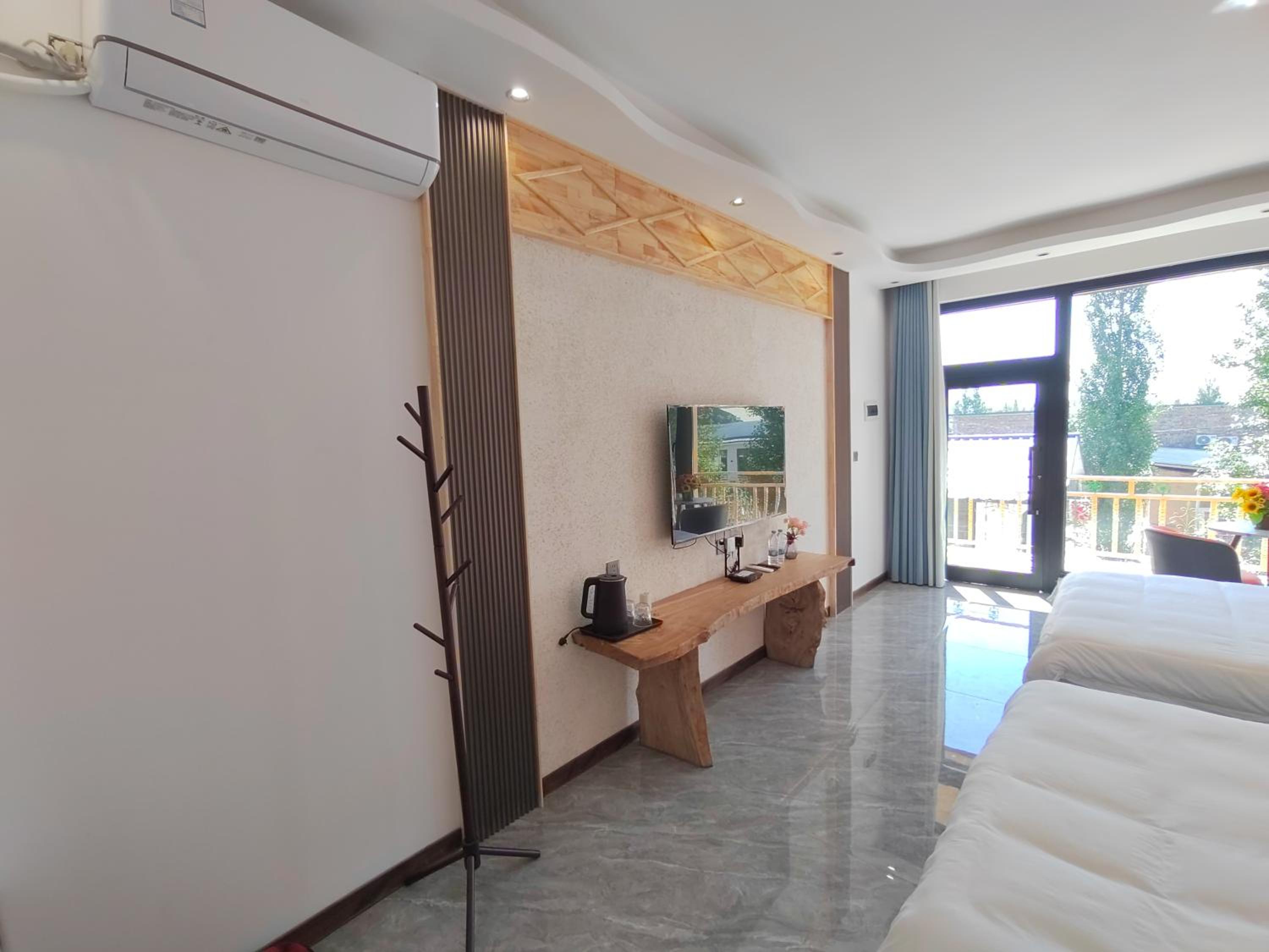 Deluxe Double Room With Shower photo 1