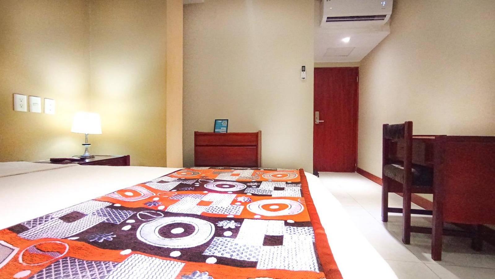 Deluxe Double or Twin Room photo 2