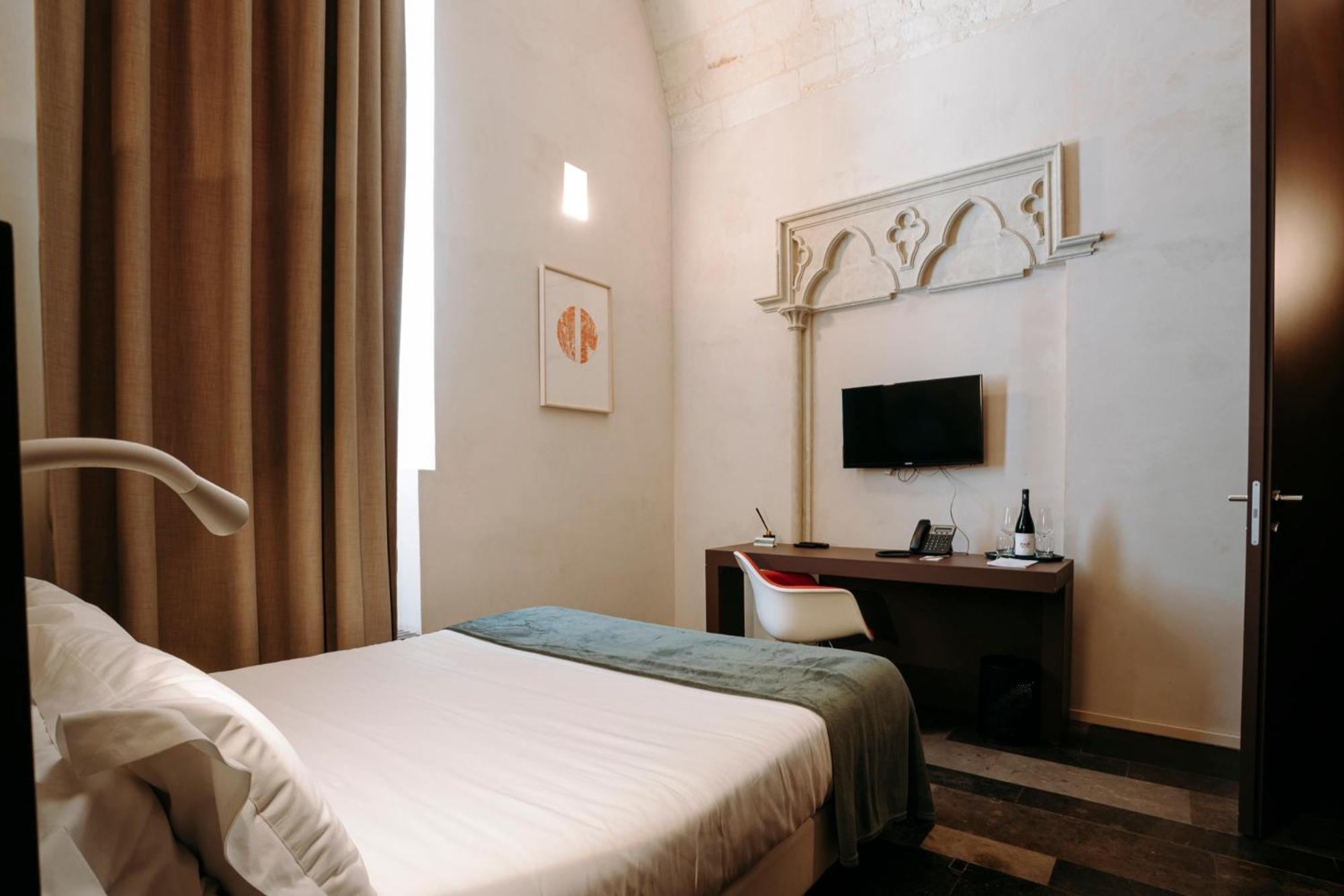Double or Twin Room with City View