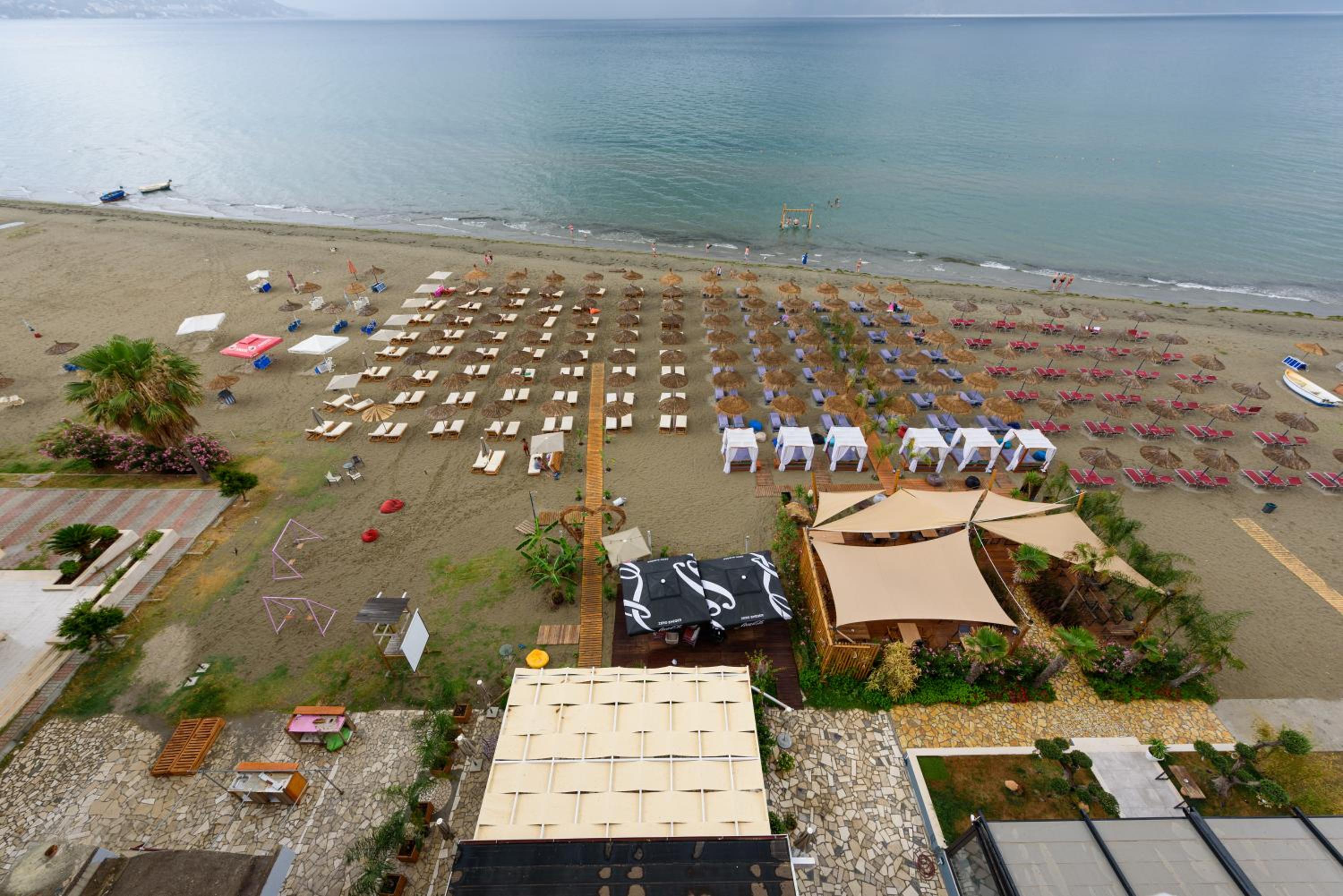 Deluxe Suite with Sea View