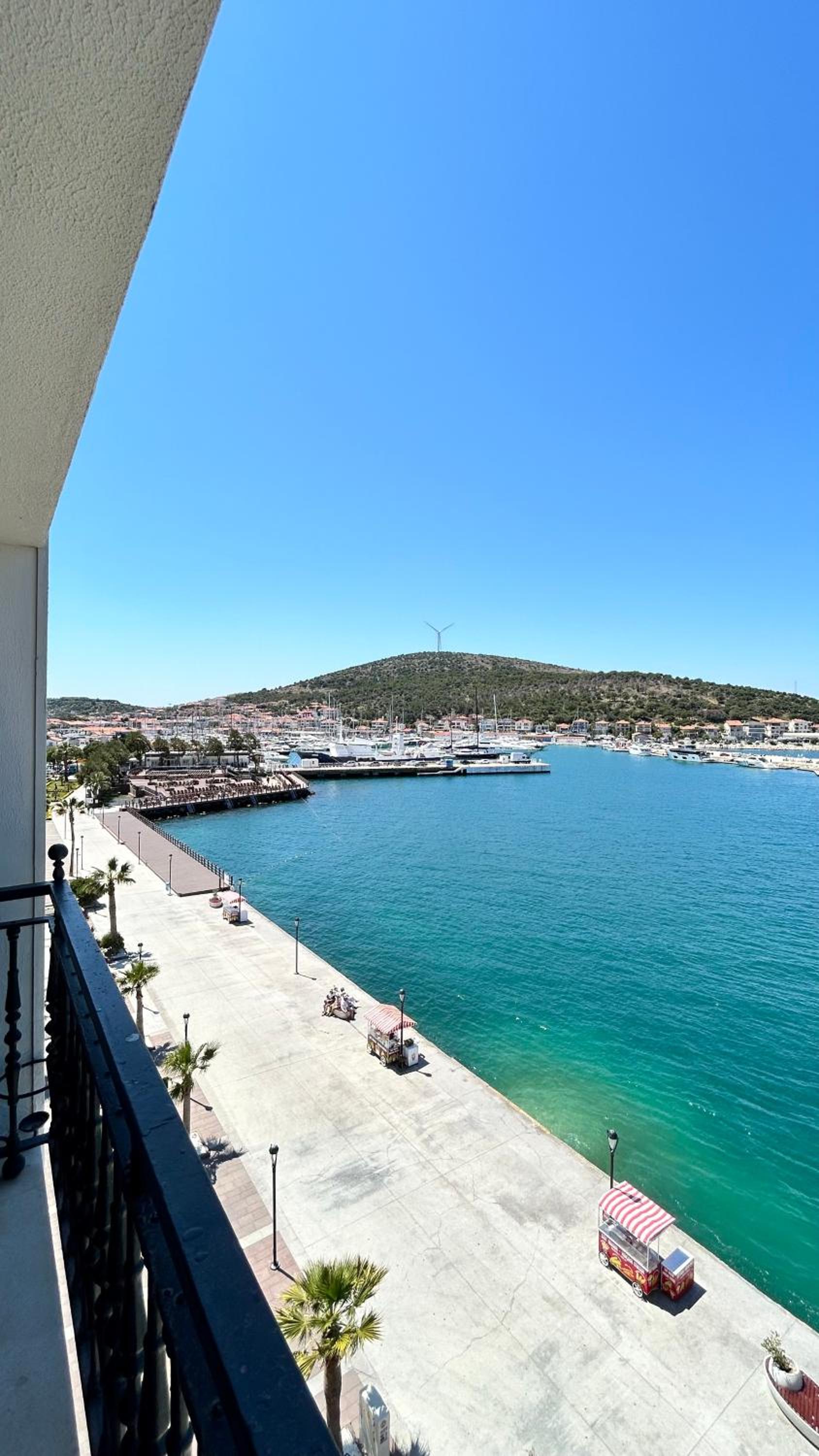 Deluxe Double Room with Sea View - Photo 7