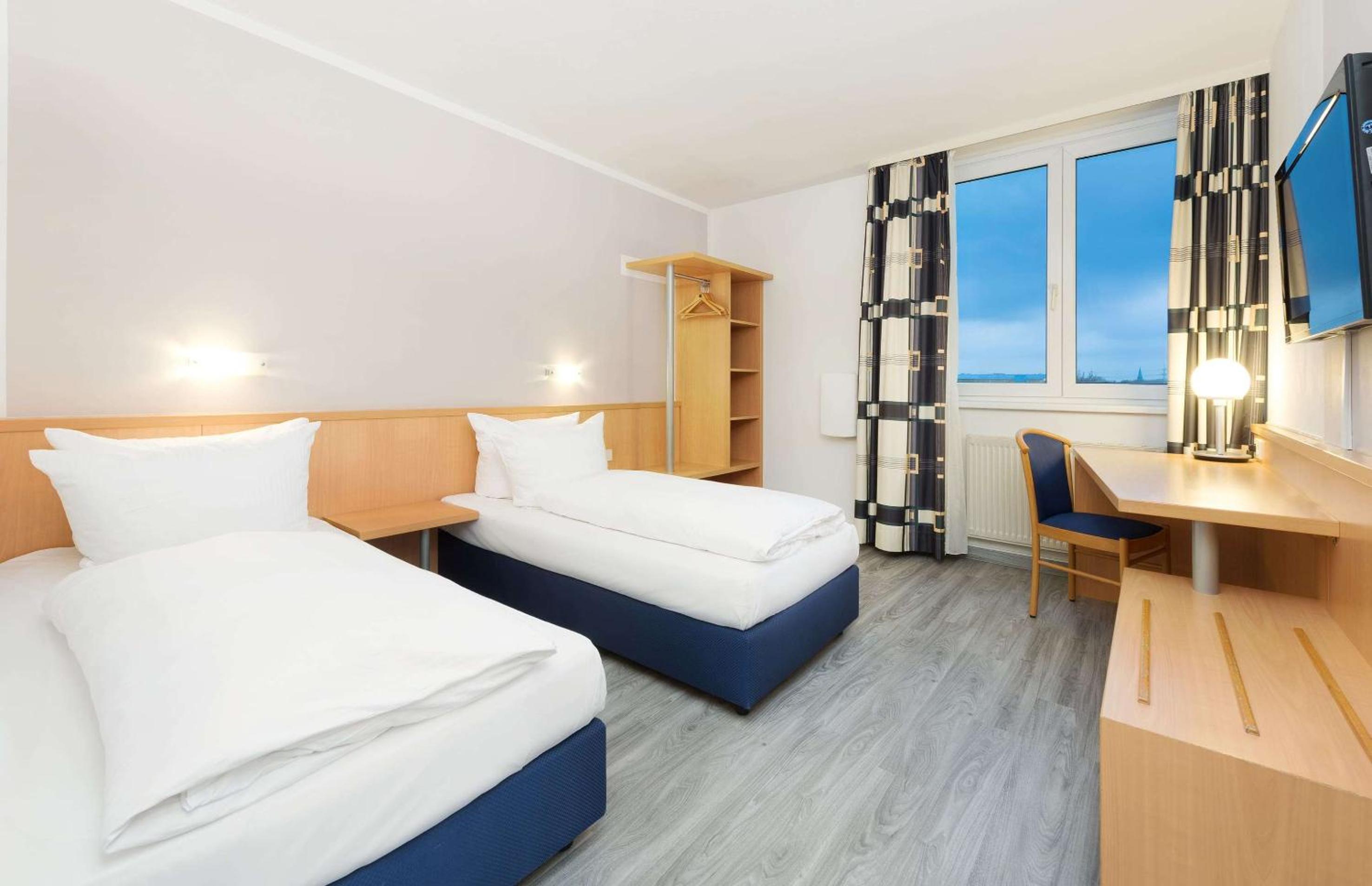 Standard Room - Photo 7