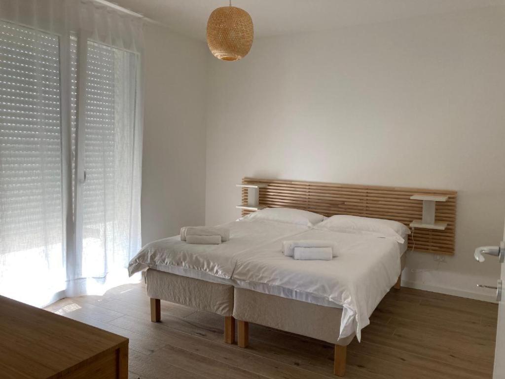 Two-Bedroom Deluxe Apartment with Garden View photo 1