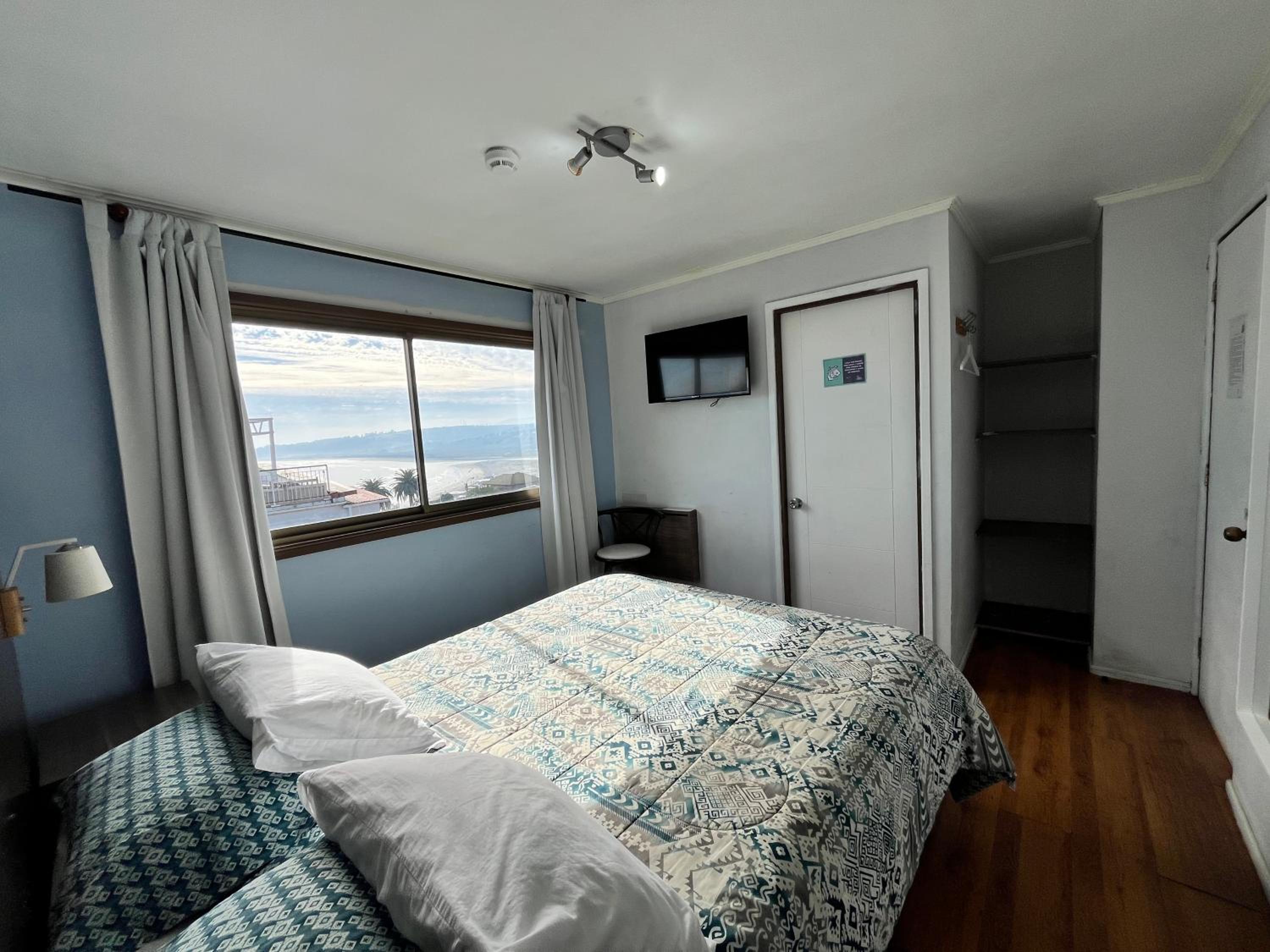 Double Room with Private Bathroom photo 2