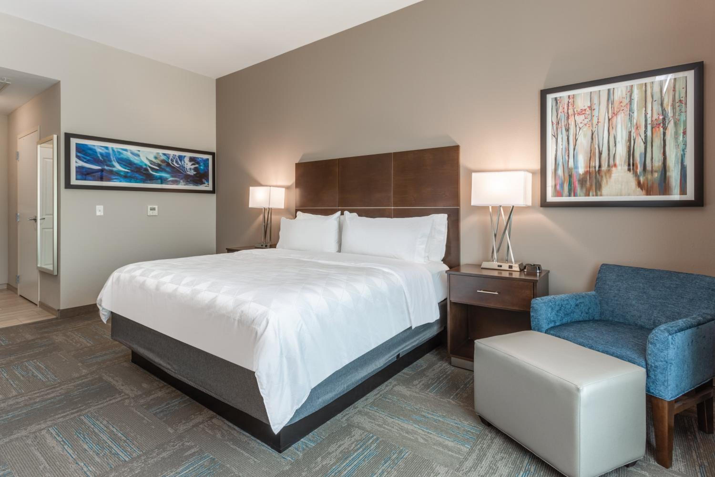 Holiday Inn & Suites - Jefferson City by IHG