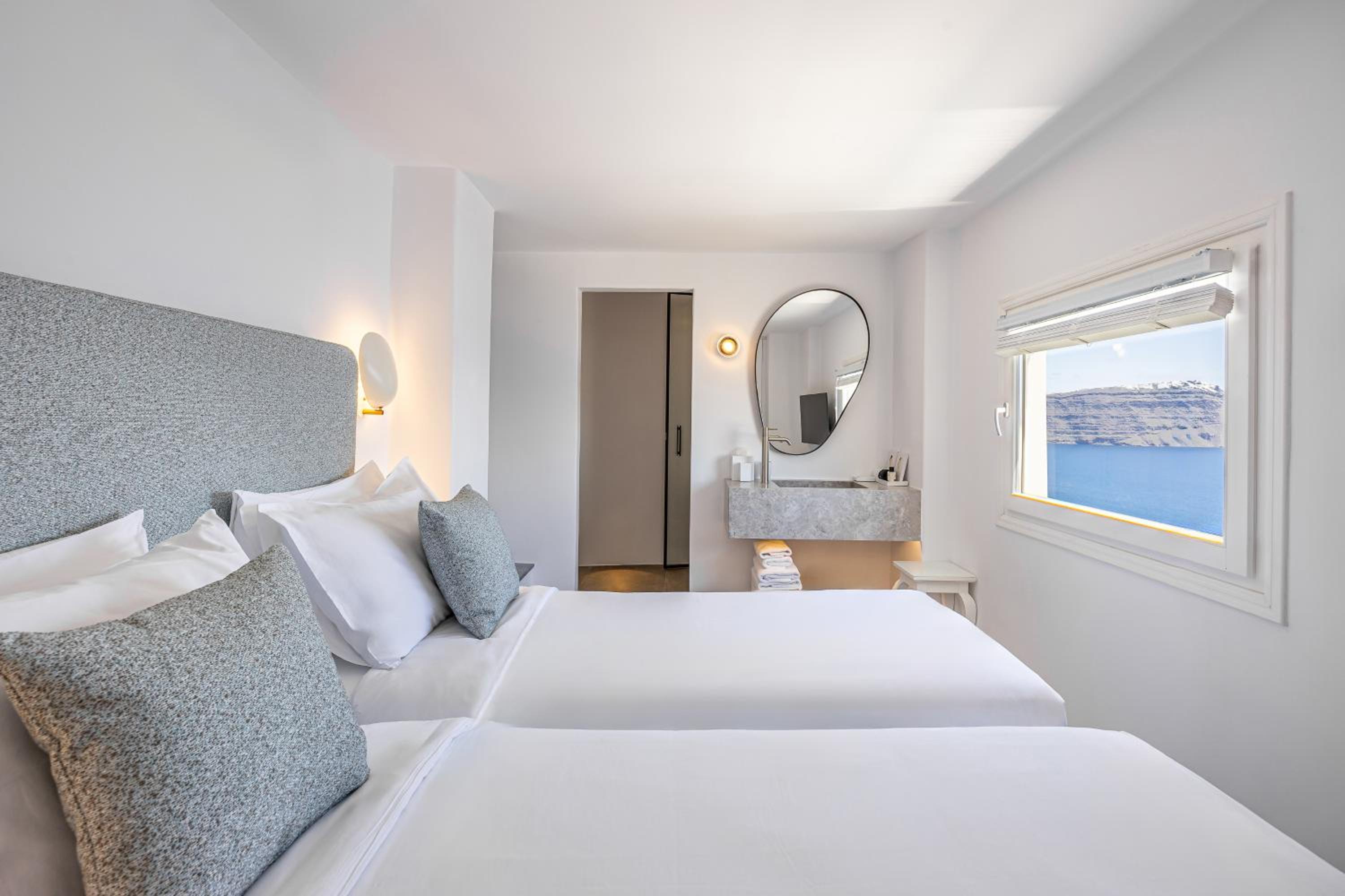 Two-Bedroom Suite - Photo 2