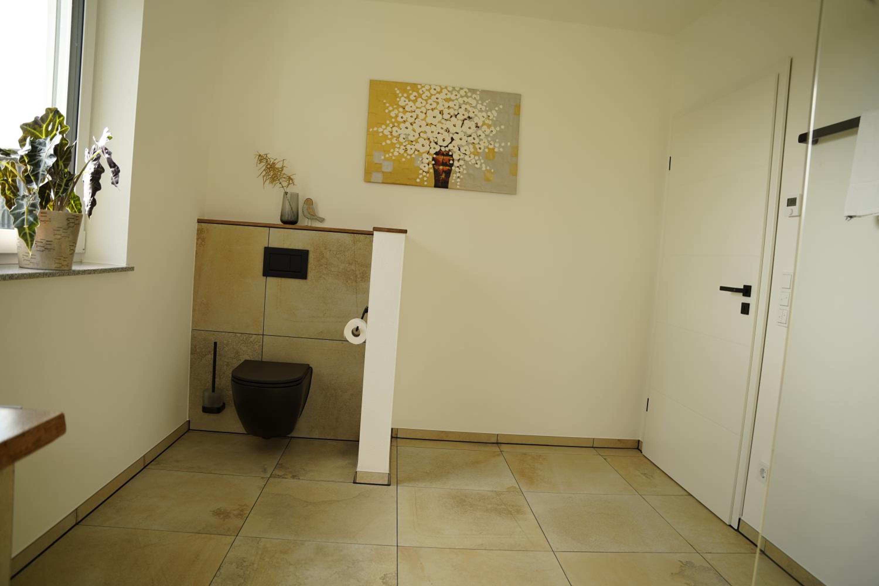 Three-Bedroom House photo 3