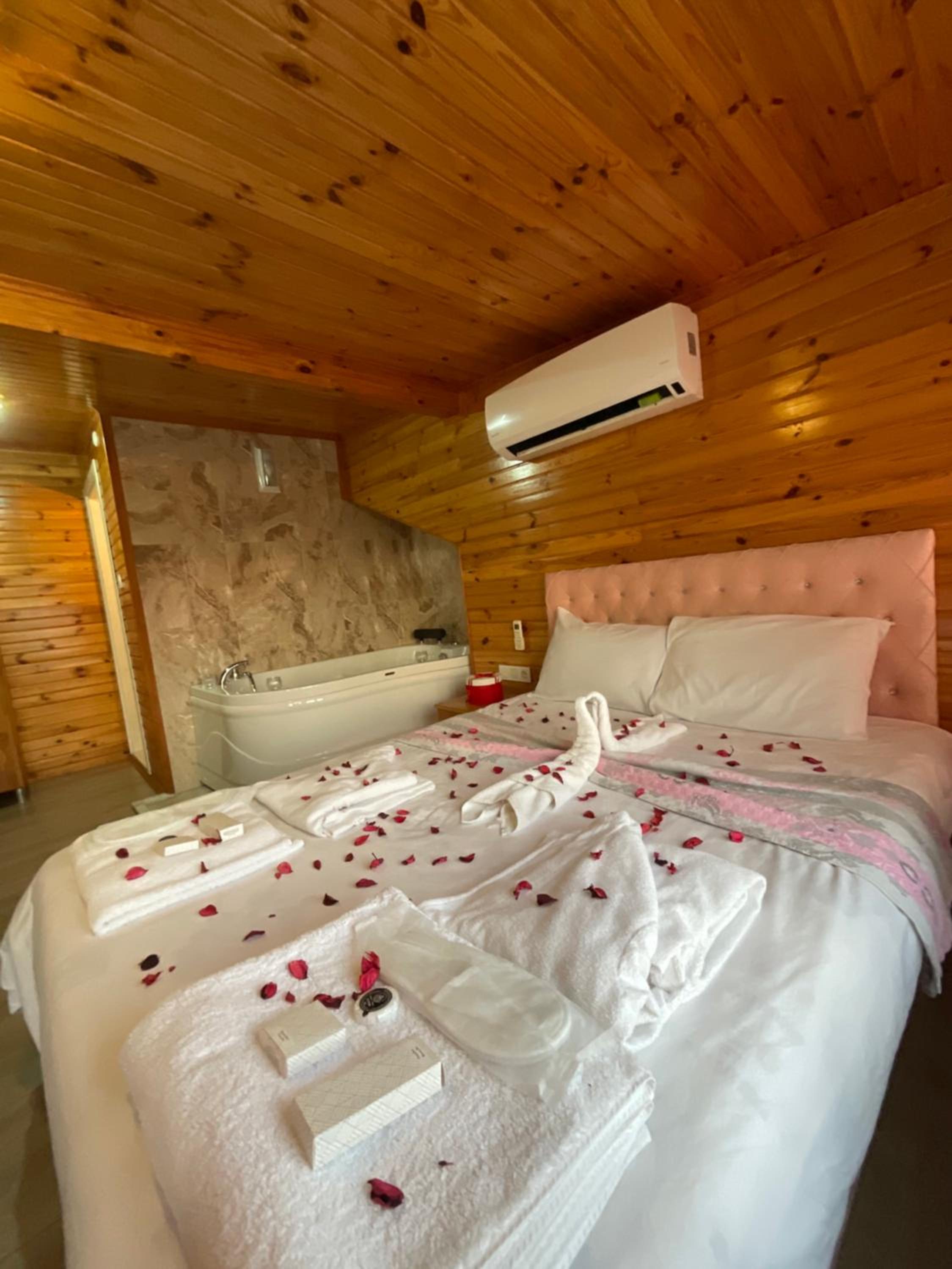 Luxury Triple Room photo 3