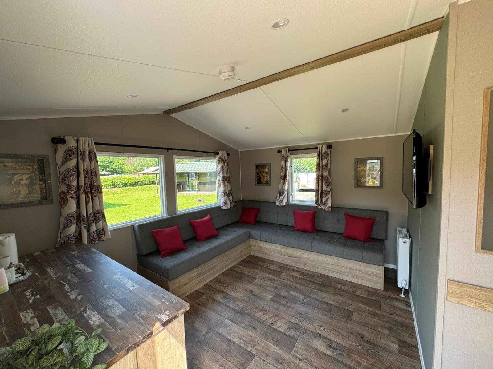 Three-Bedroom Chalet photo 1