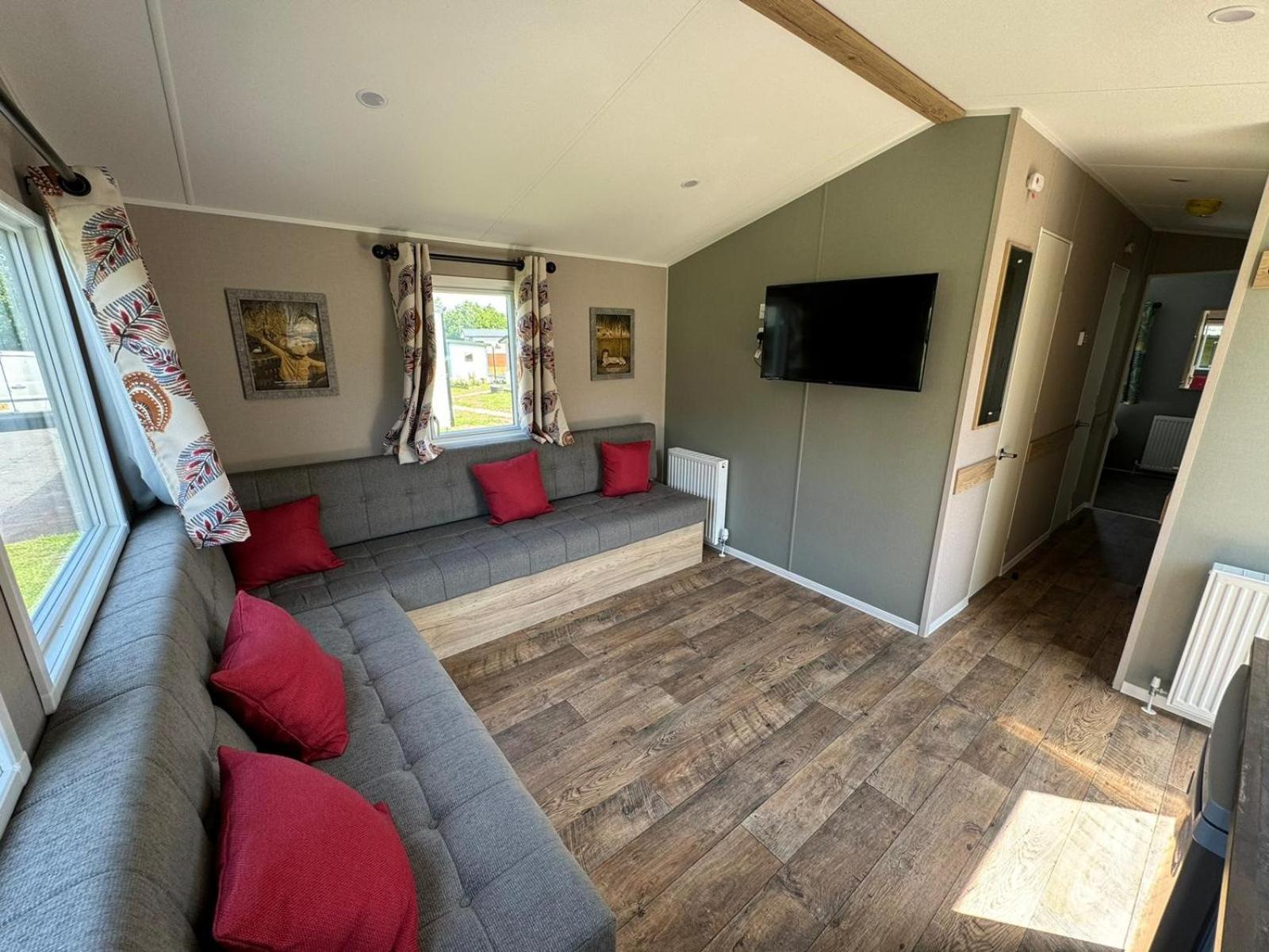 Three-Bedroom Chalet photo 3