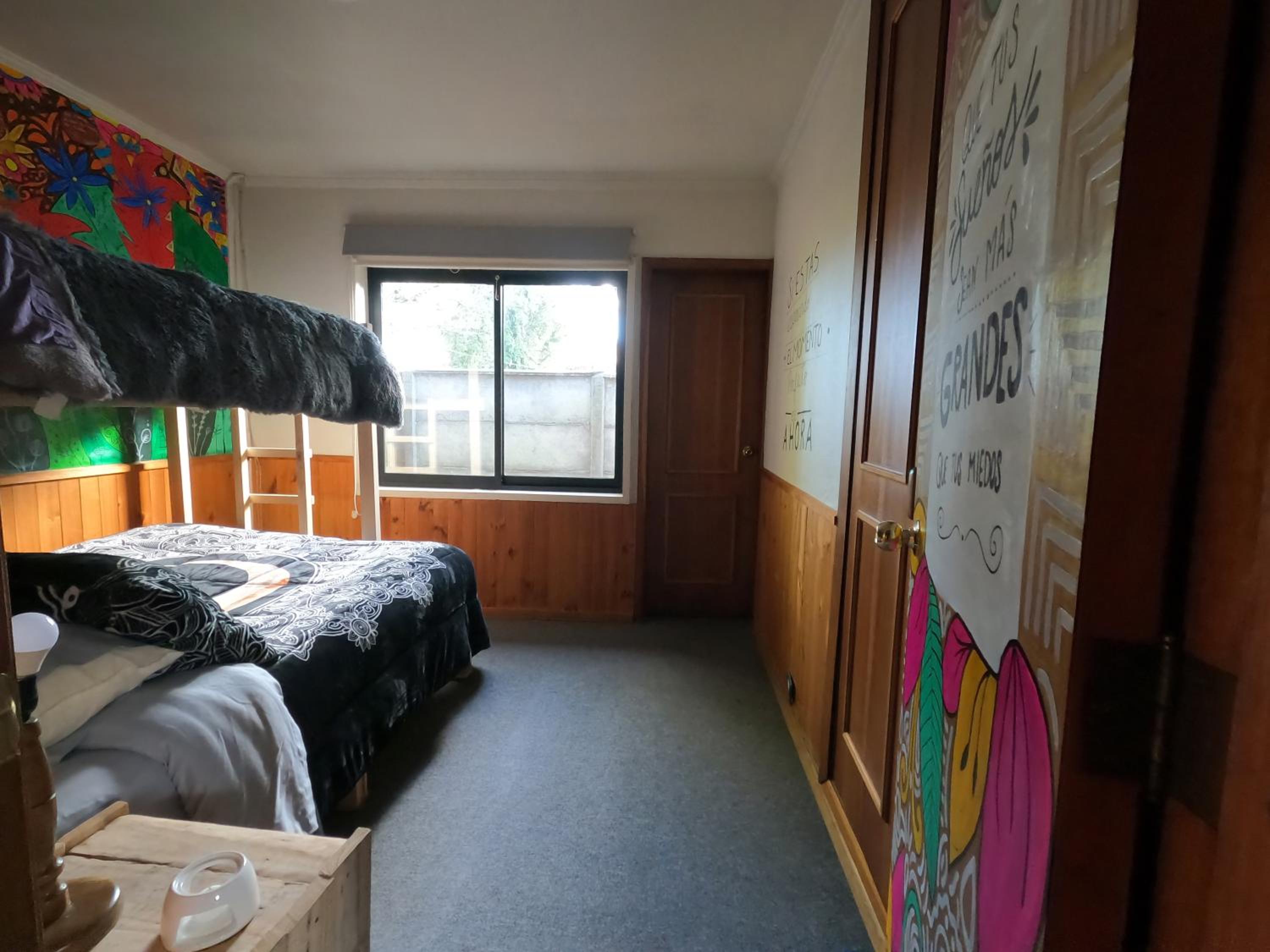Basic Triple Room with Shared Bathroom photo 2