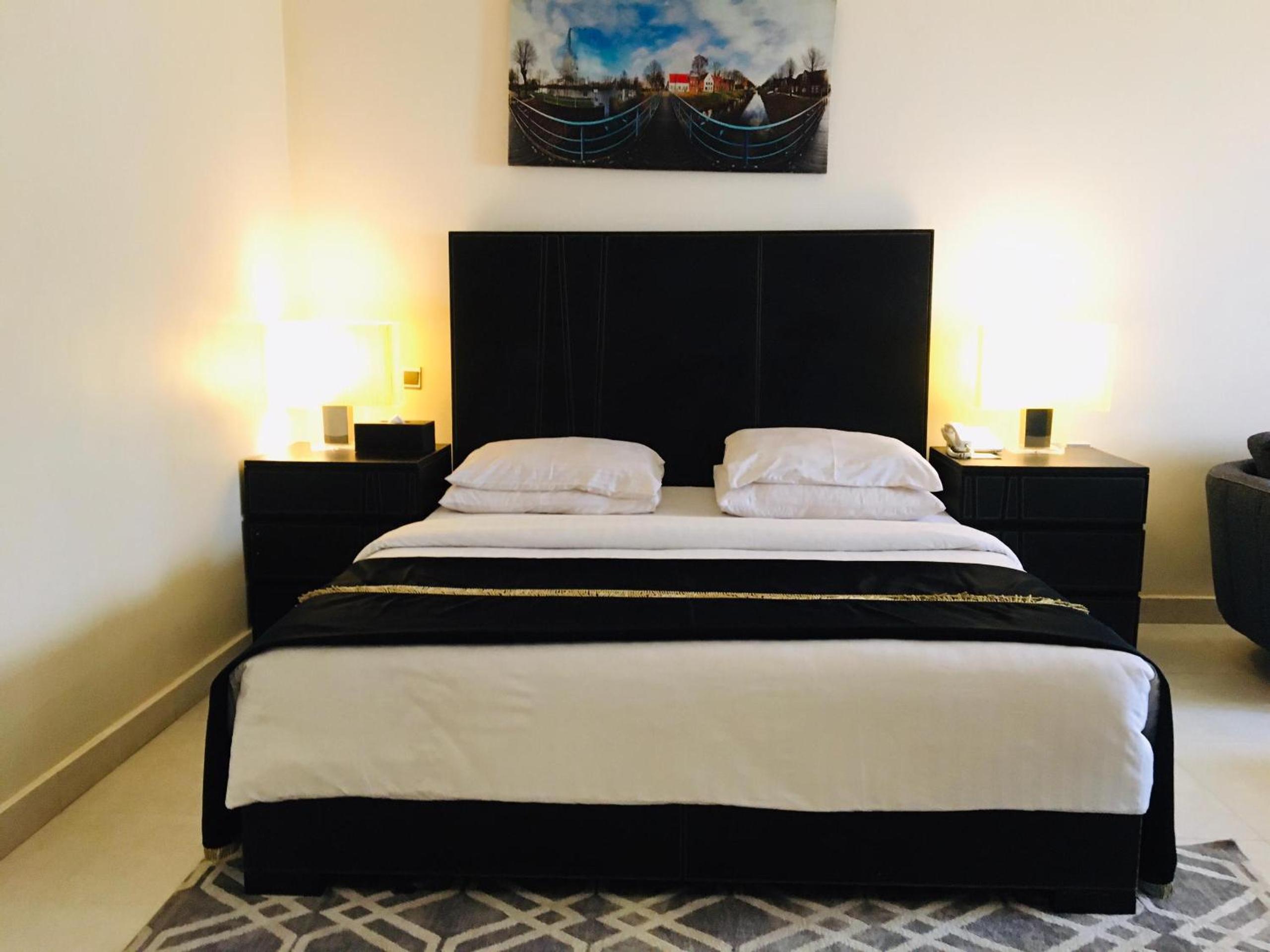 Deluxe King Room