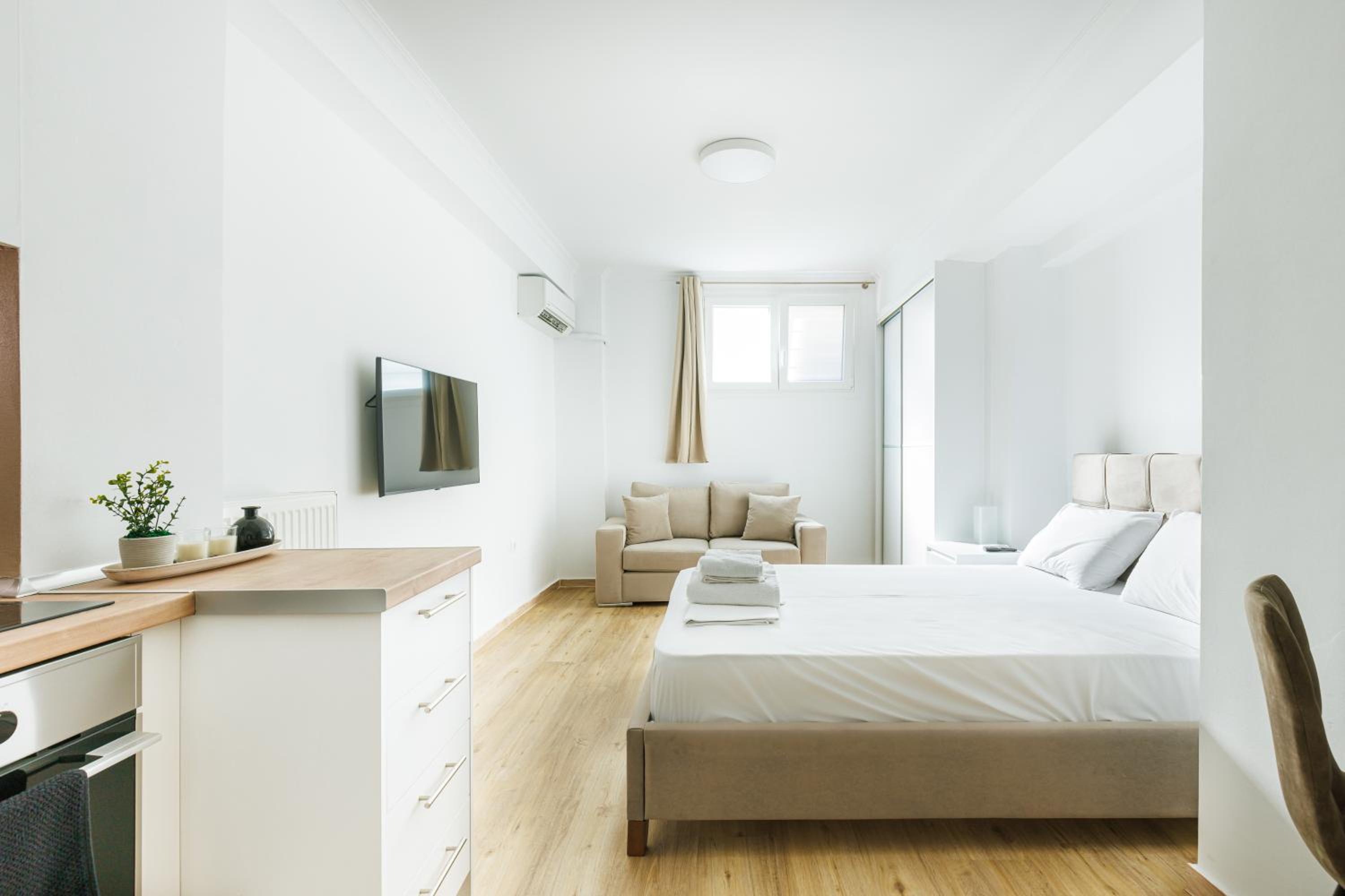 Studio Apartment