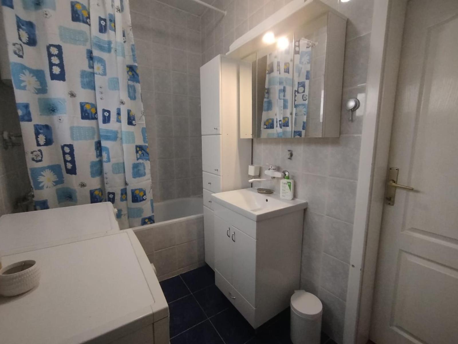 Two-Bedroom House photo 3