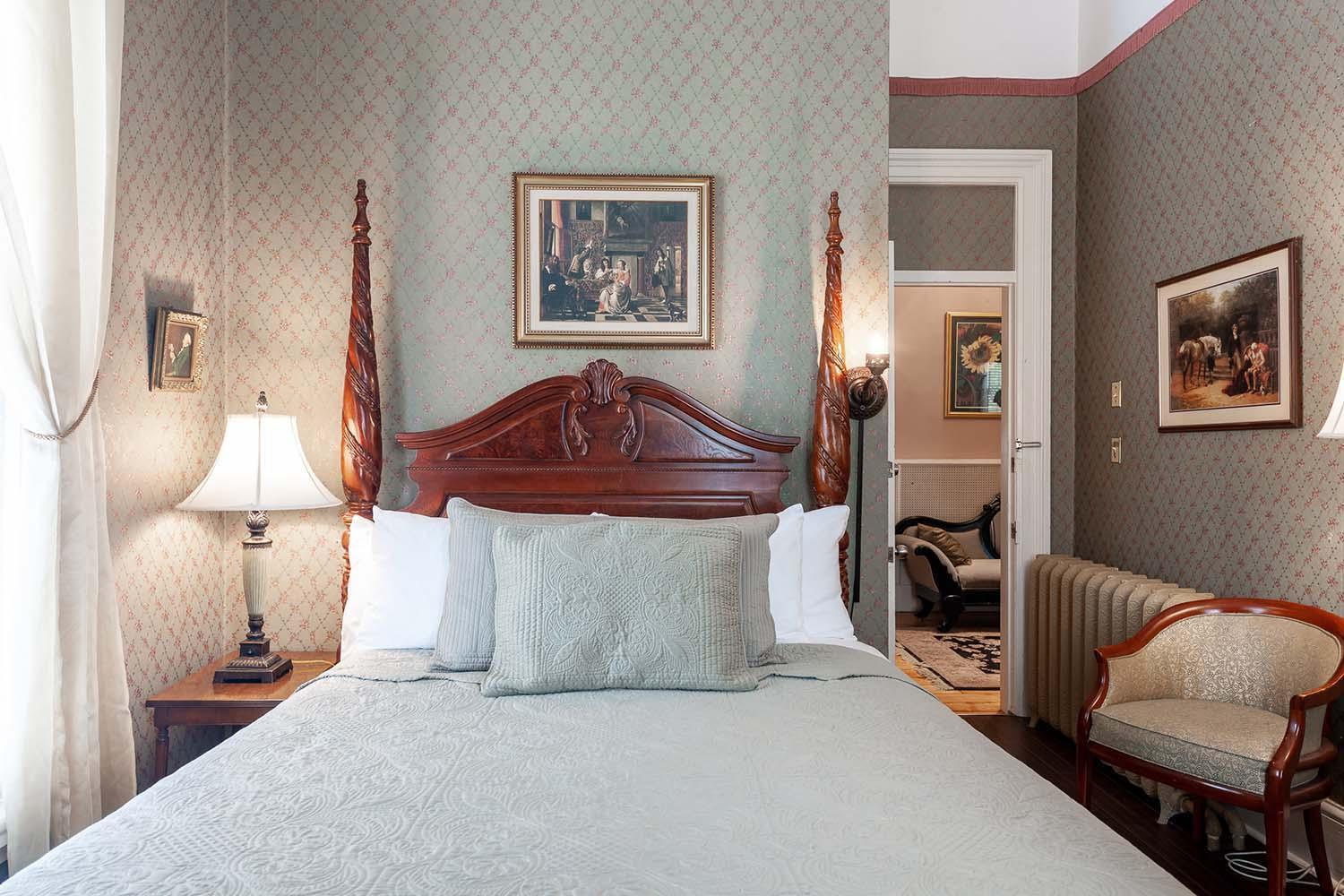 Queen Room