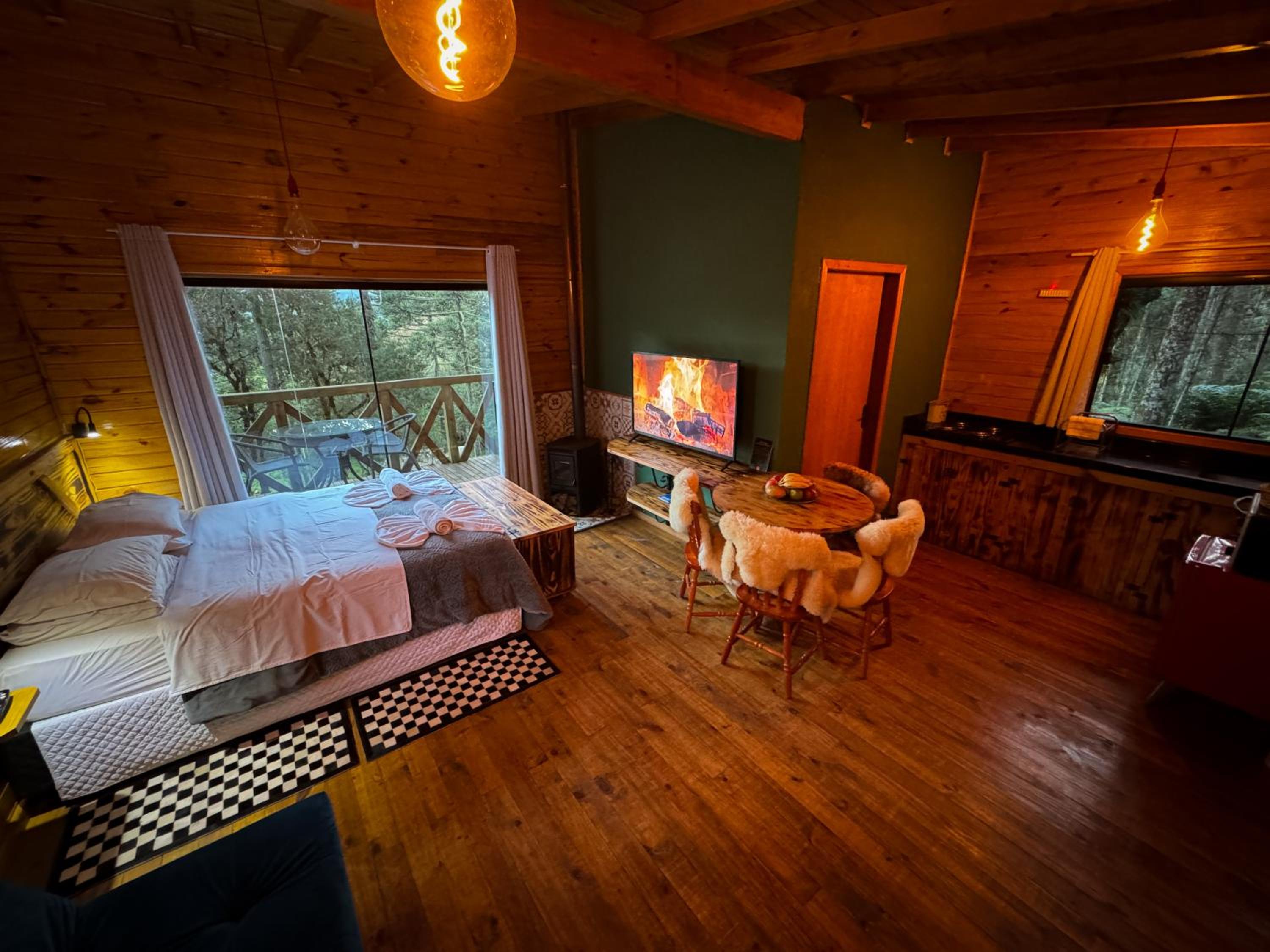 Chalet with Mountain View - Photo 1