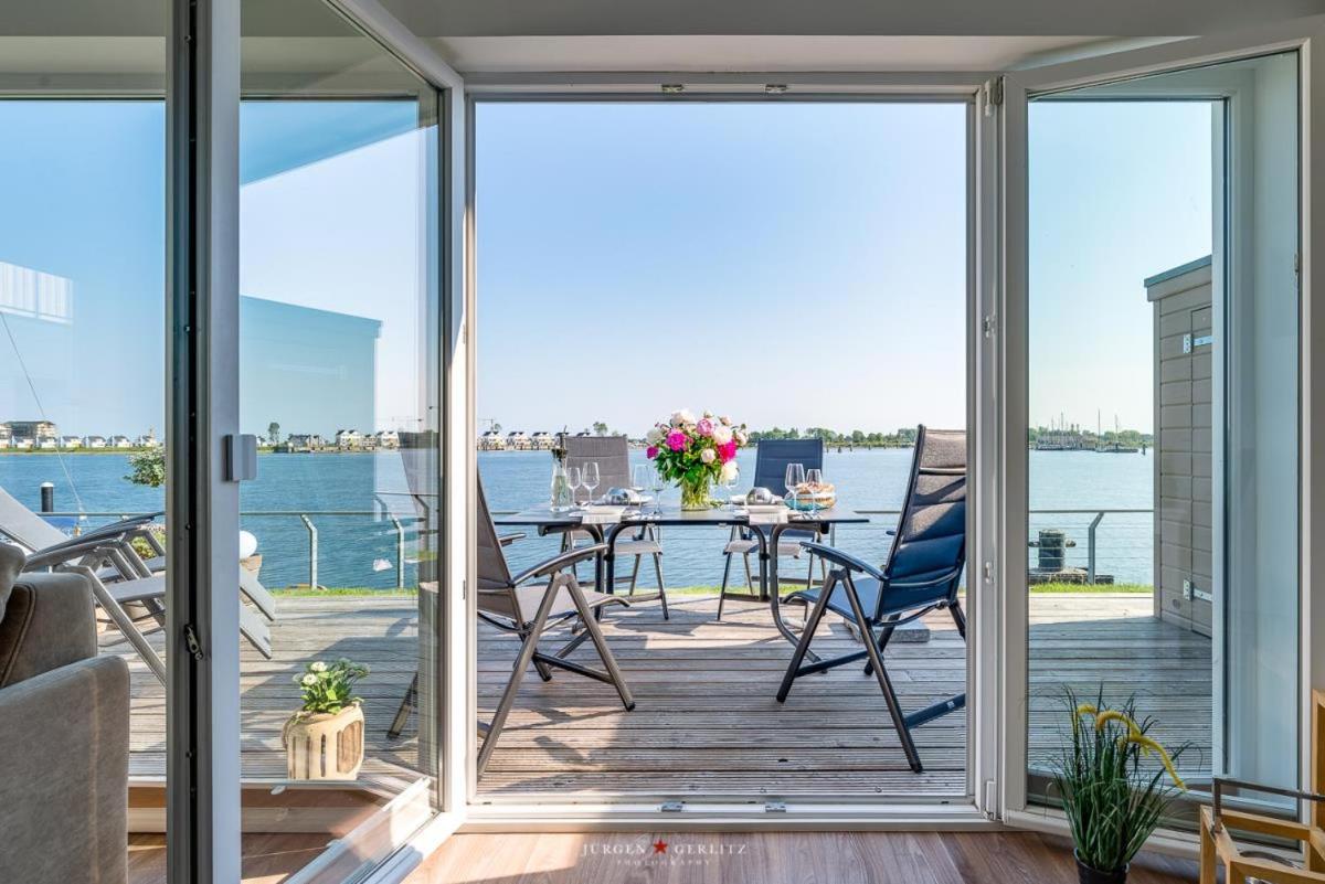 Apartment with Sea View photo 2