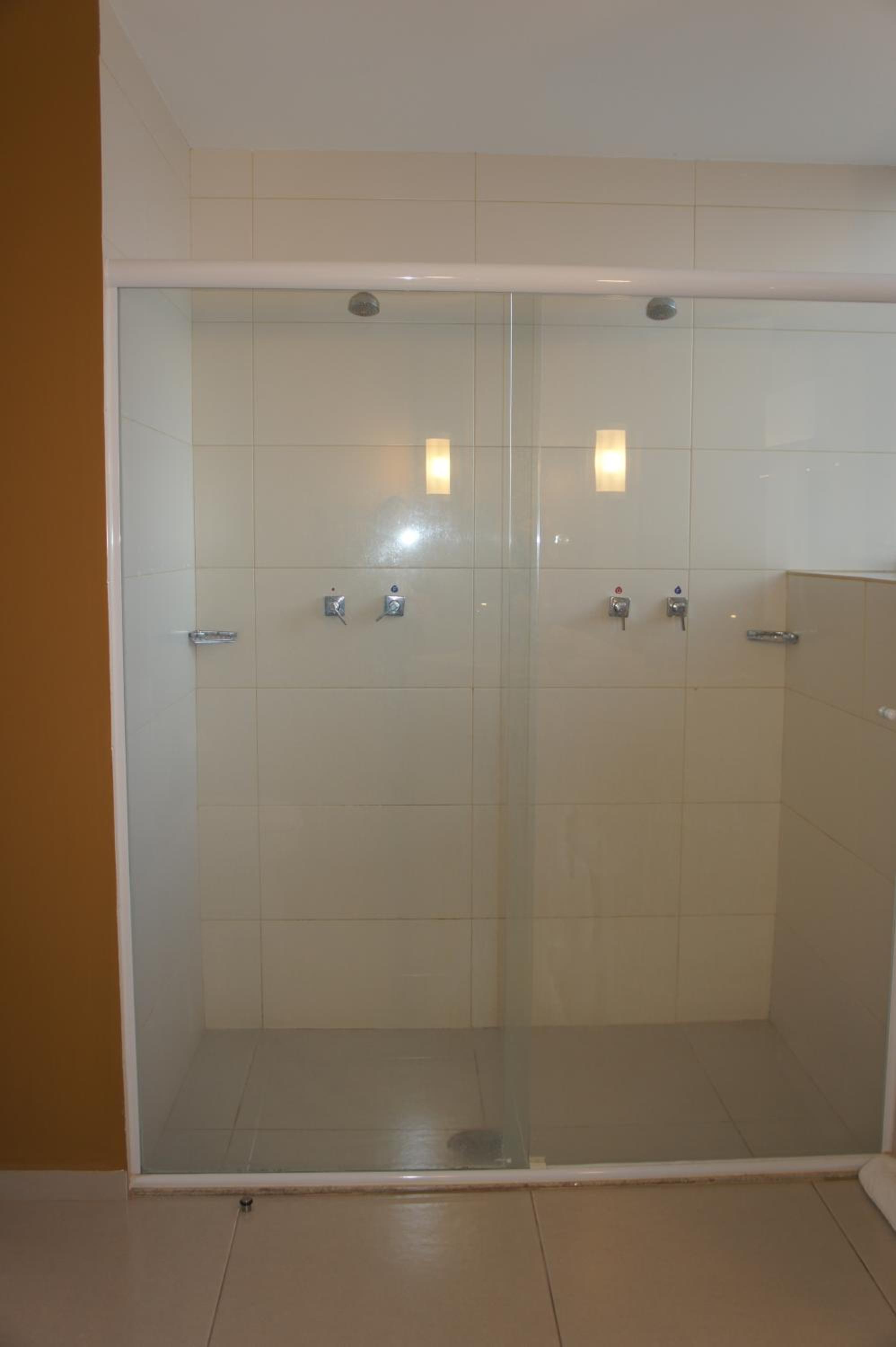 Deluxe Suite - Photo 10