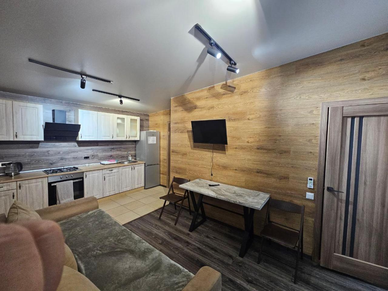 One-Bedroom House photo 1