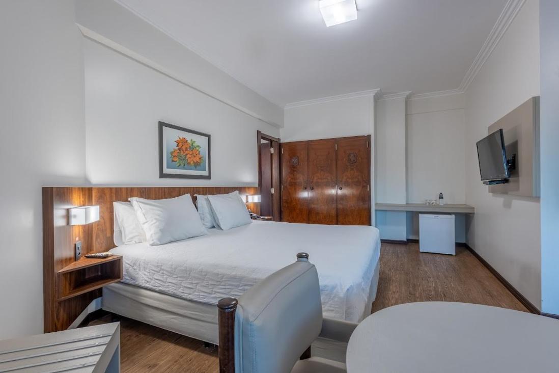 Suite with Double Bed - Photo 1