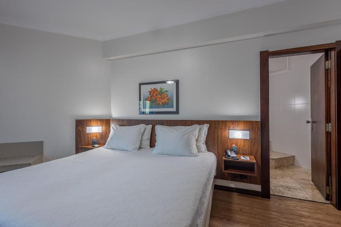 Suite with Double Bed - Photo 9