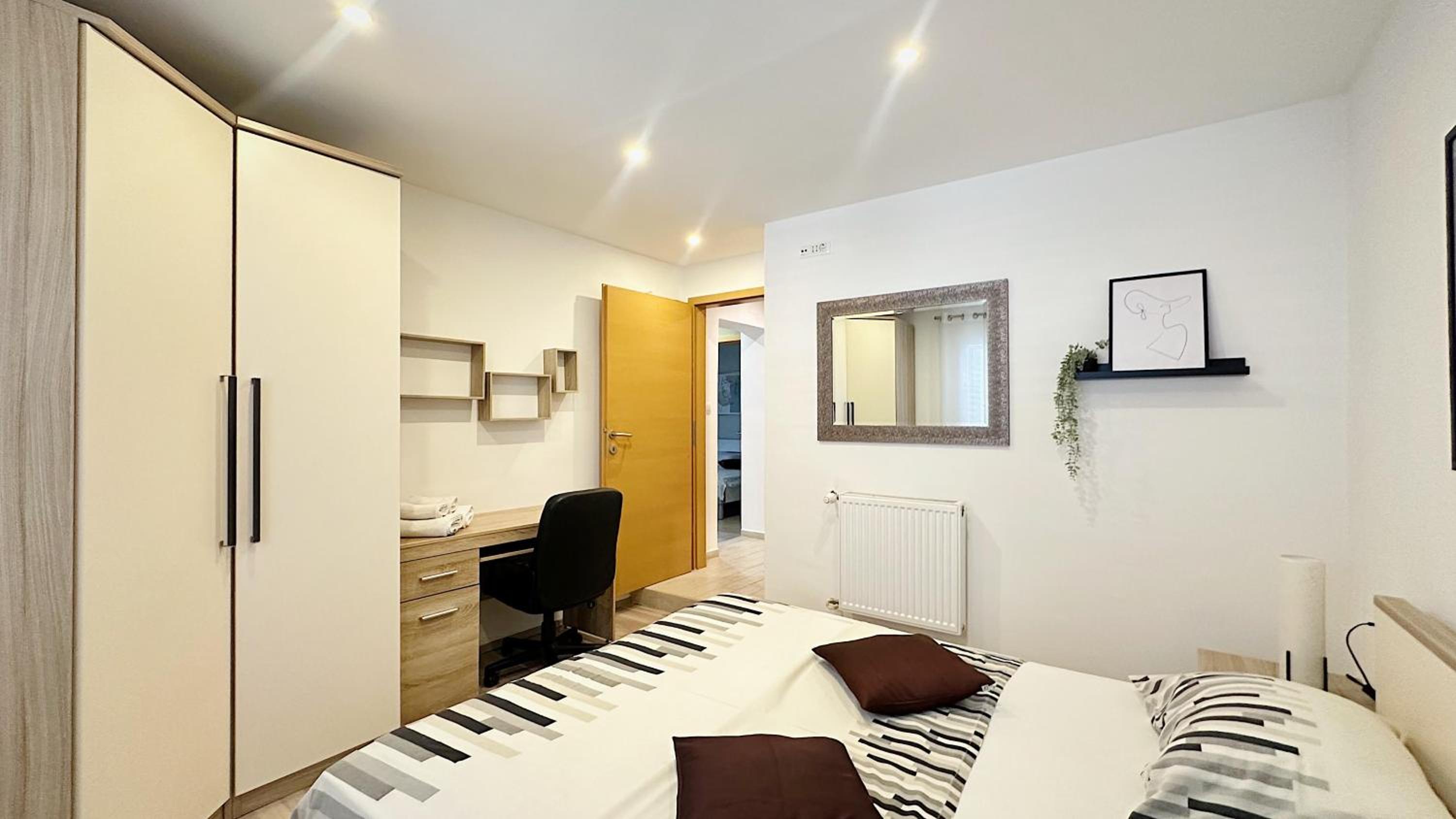 Apartment - Ground Floor photo 1