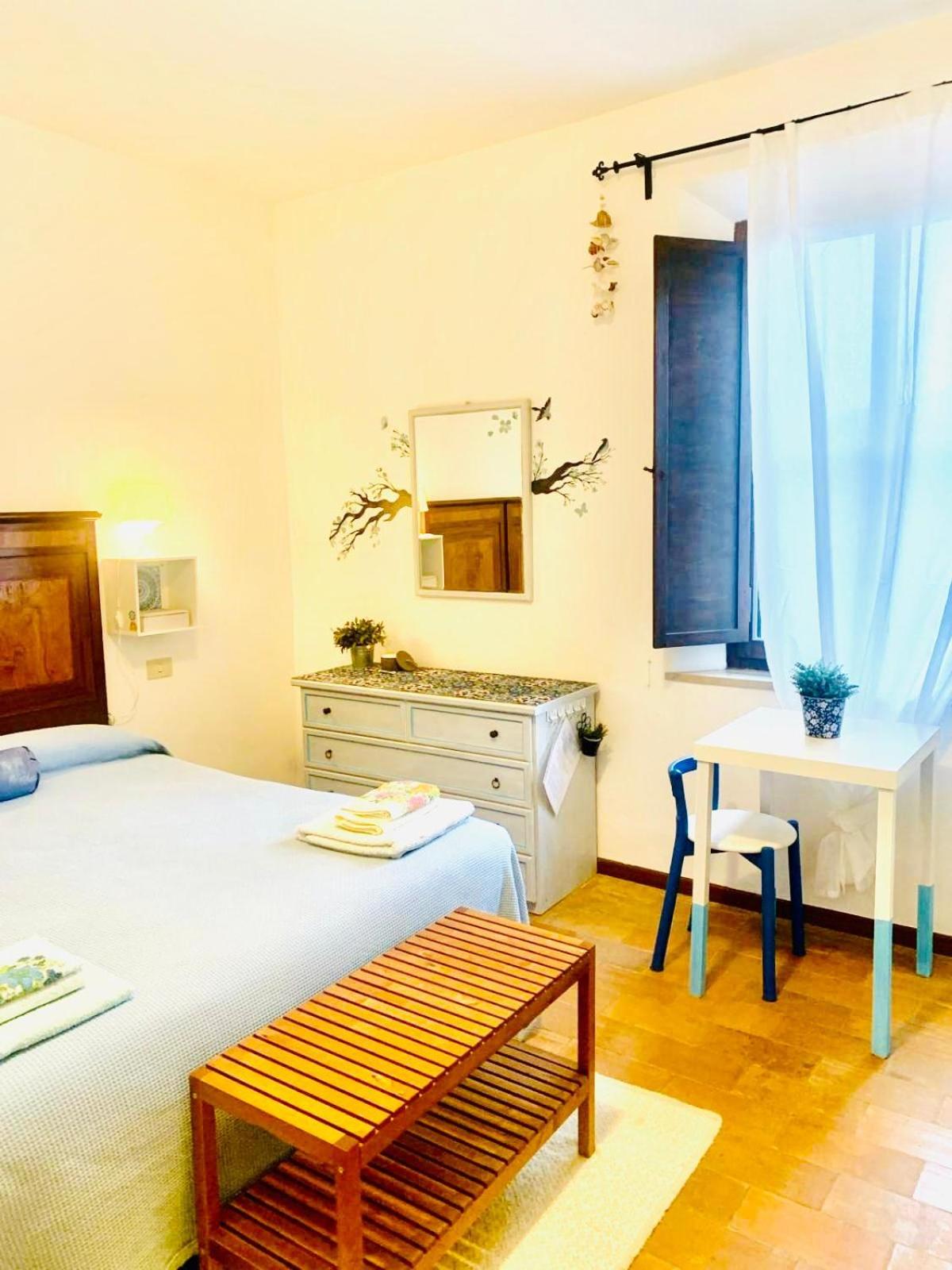 Large Double Room photo 1
