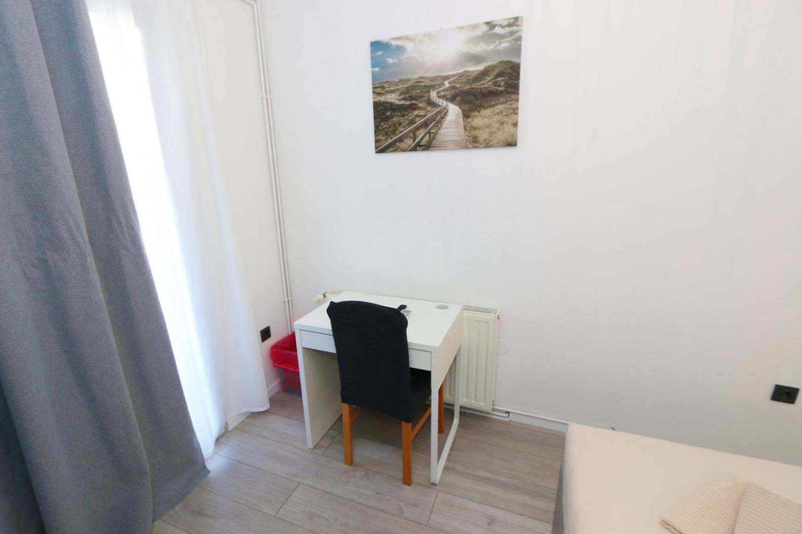 Double Room with Terrace and Mountain View - Photo 11